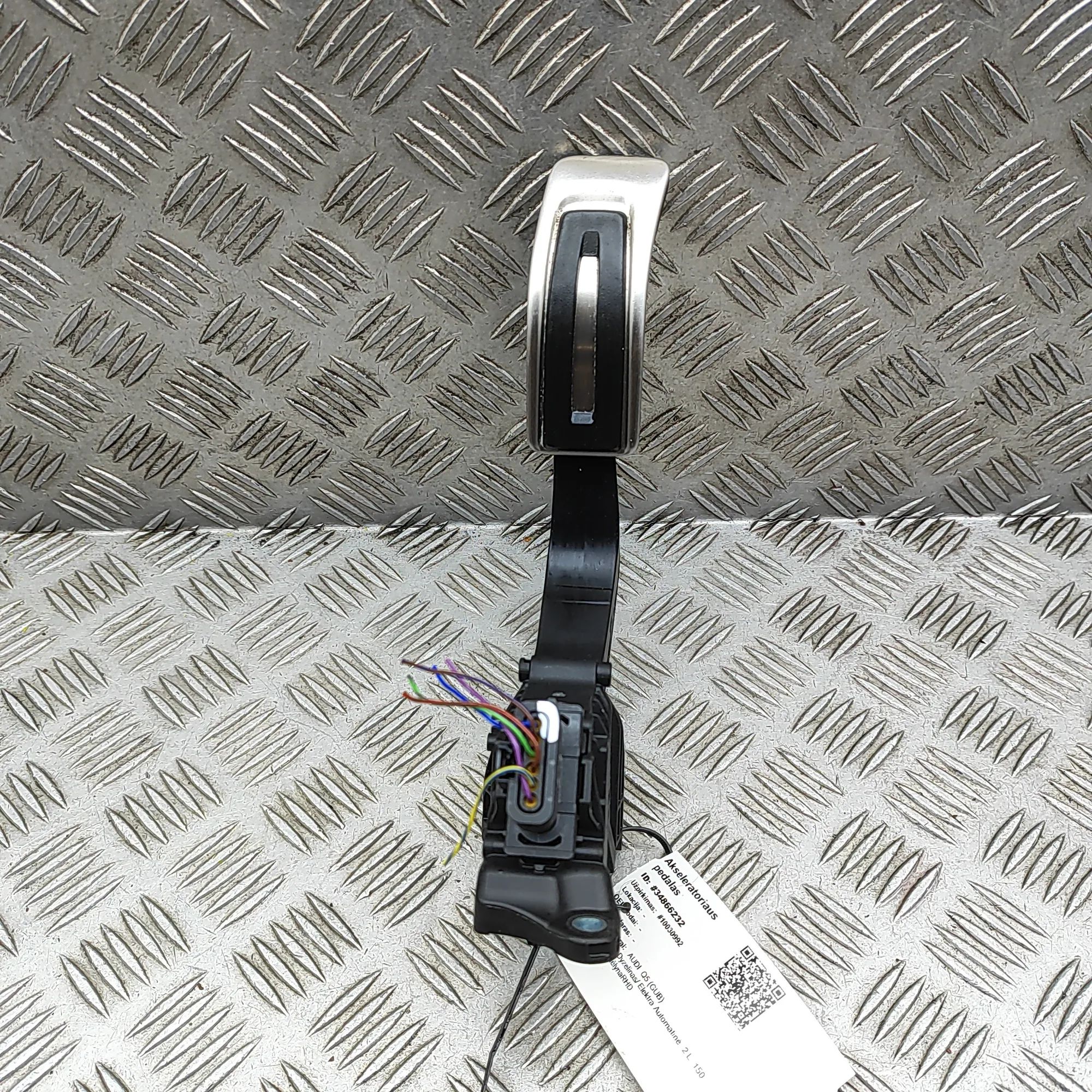 Audi Q5 (GU) Throttle Pedal Throttle Pedal — AUDI Q5 (GUB) (2025-...) — 8W1...