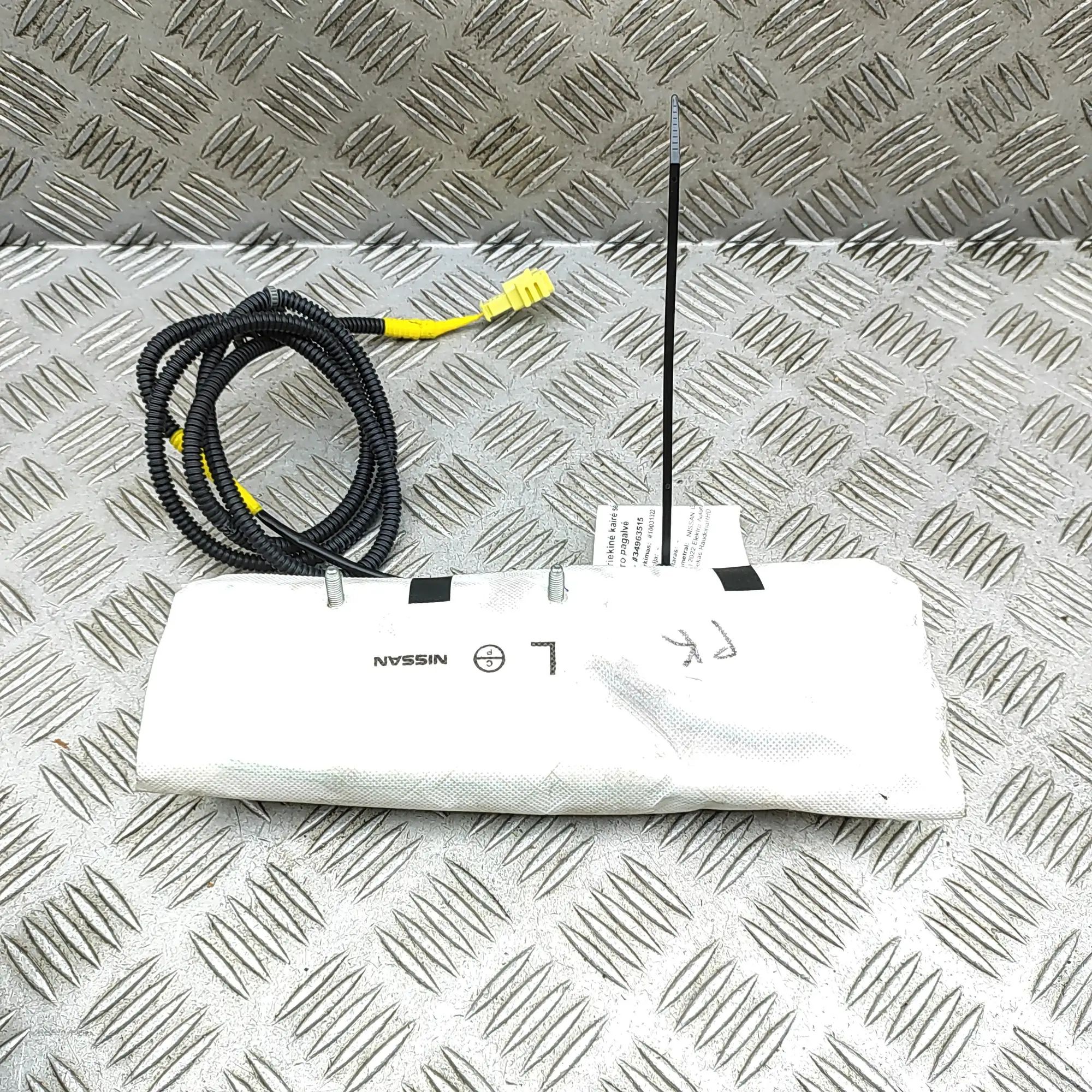 Nissan Leaf Seat airbag (SRS) — front left Seat airbag (SRS) — front left — NISSAN LEAF (Z...