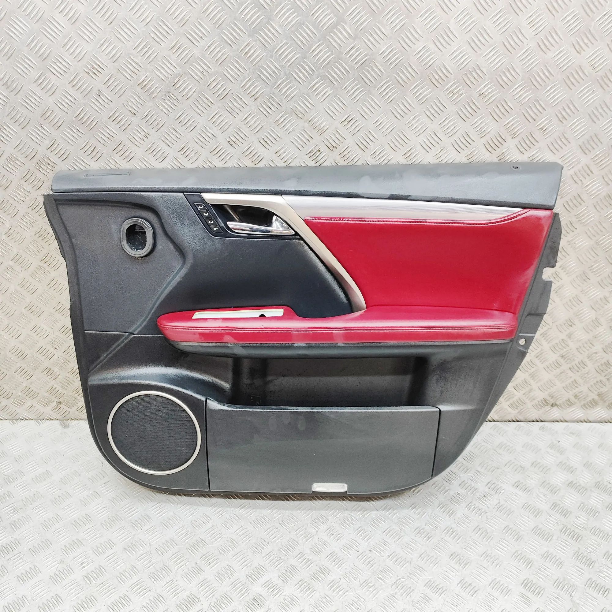 Lexus RX Front Right Door Panel Front Right Door Panel — LEXUS RX (_L2_) (2015-...