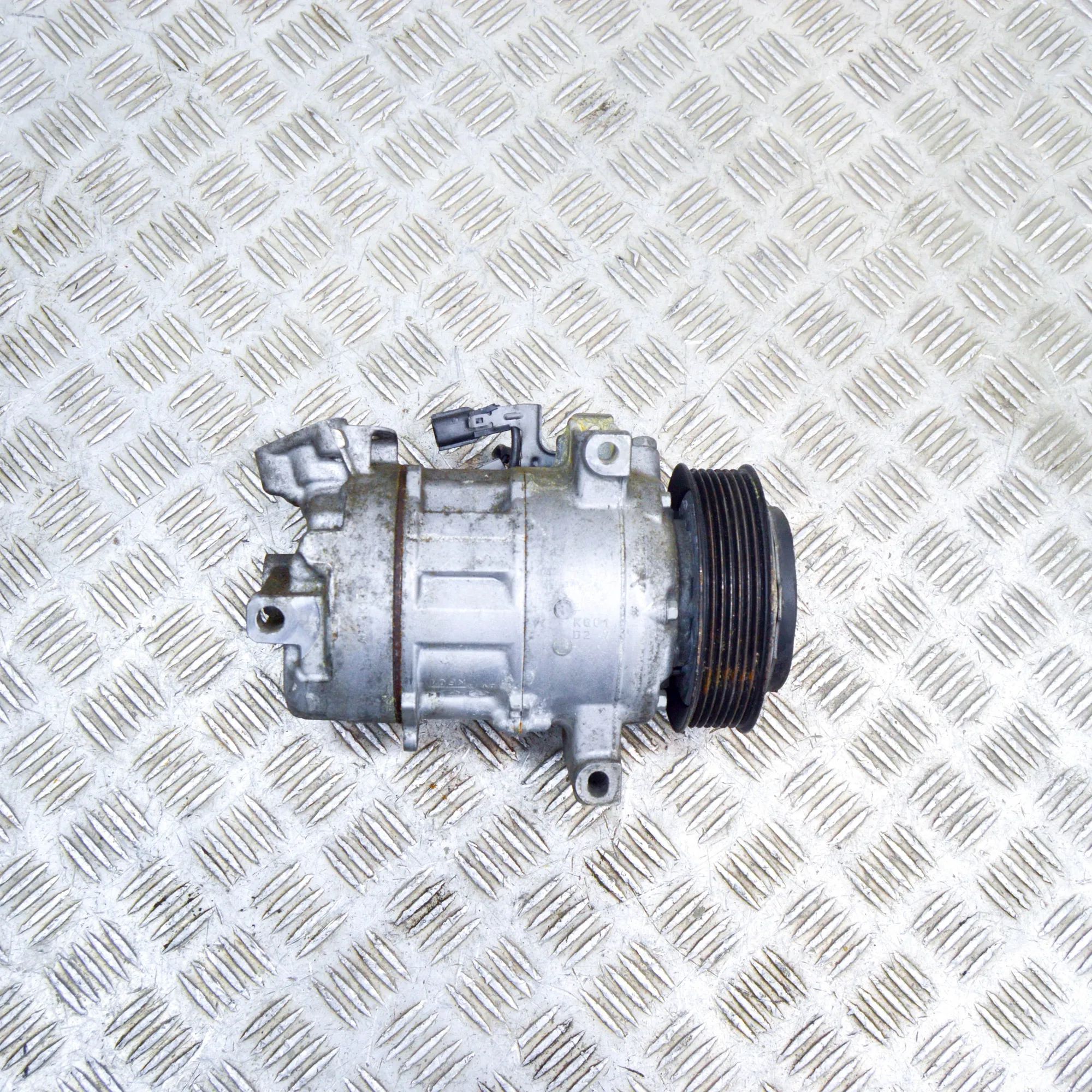 Nissan Qashqai (J11) Air-conditioning compressor Air-conditioning compressor — NISSAN QASHQAI (I...