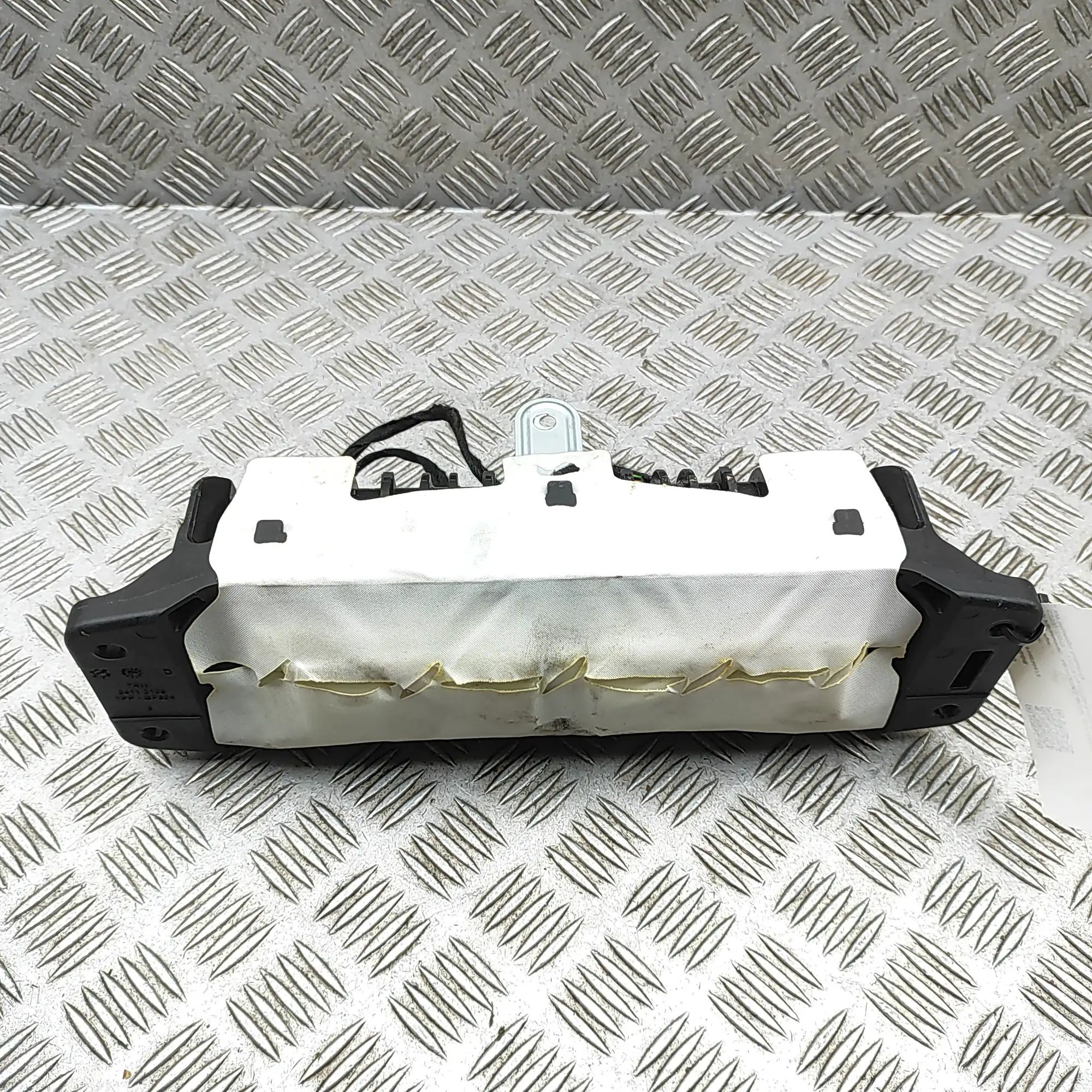 Mercedes-Benz GLC (X253) Dashboard Safety Bag SRS Dashboard Safety Bag SRS — MERCEDES BENZ GLC (X...