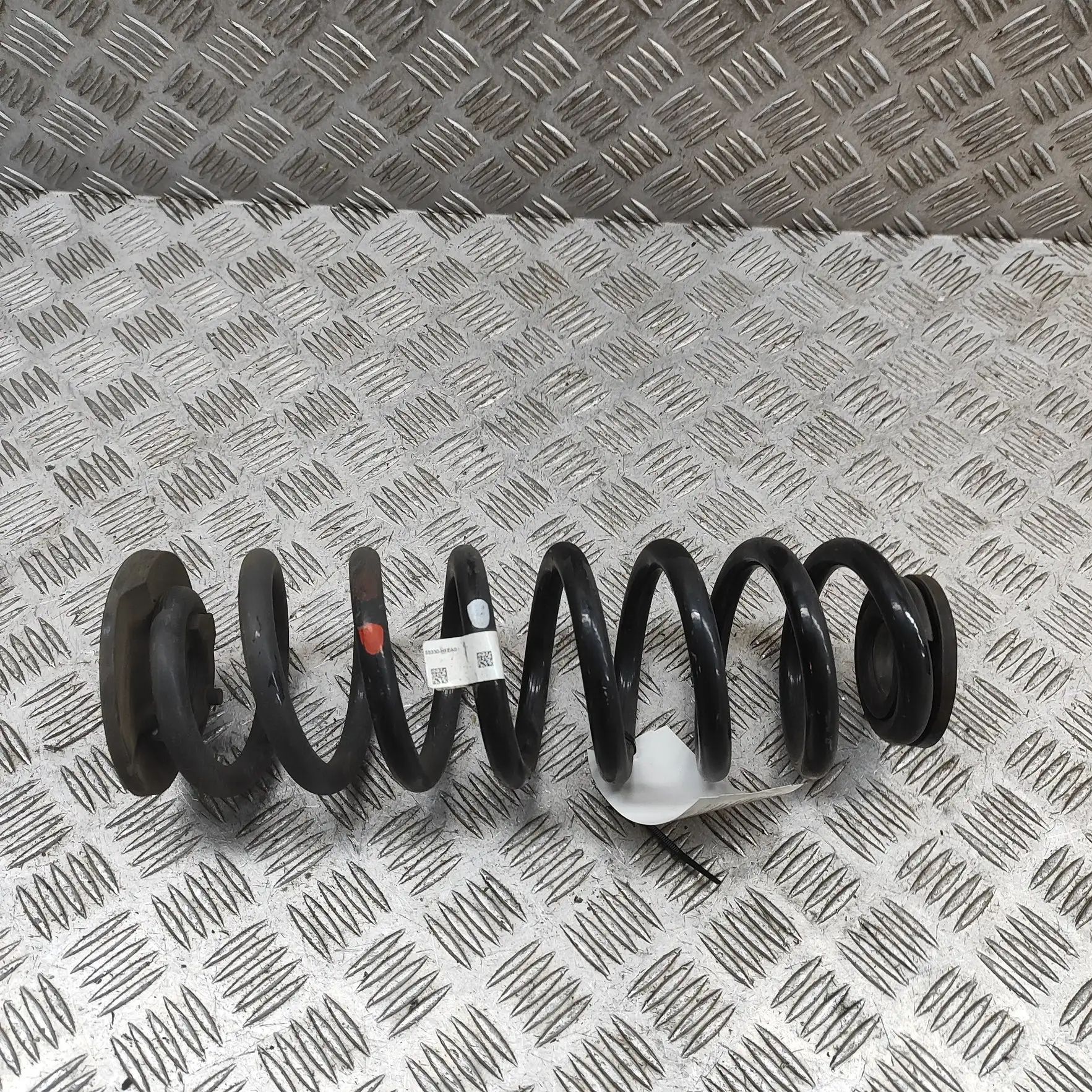 Hyundai Kona Coil spring — rear right Coil spring — rear right — HYUNDAI KONA (SX2) (...