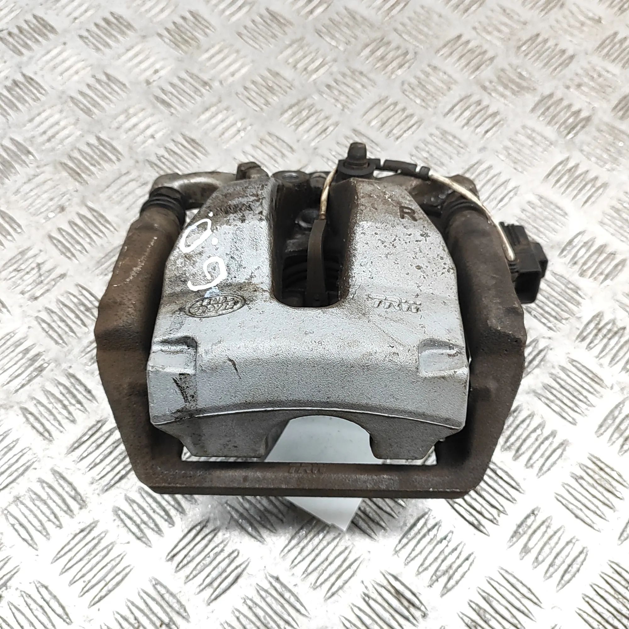 Land Rover Discovery Brake caliper — rear right Brake caliper — rear right — LAND ROVER DISCOVE...