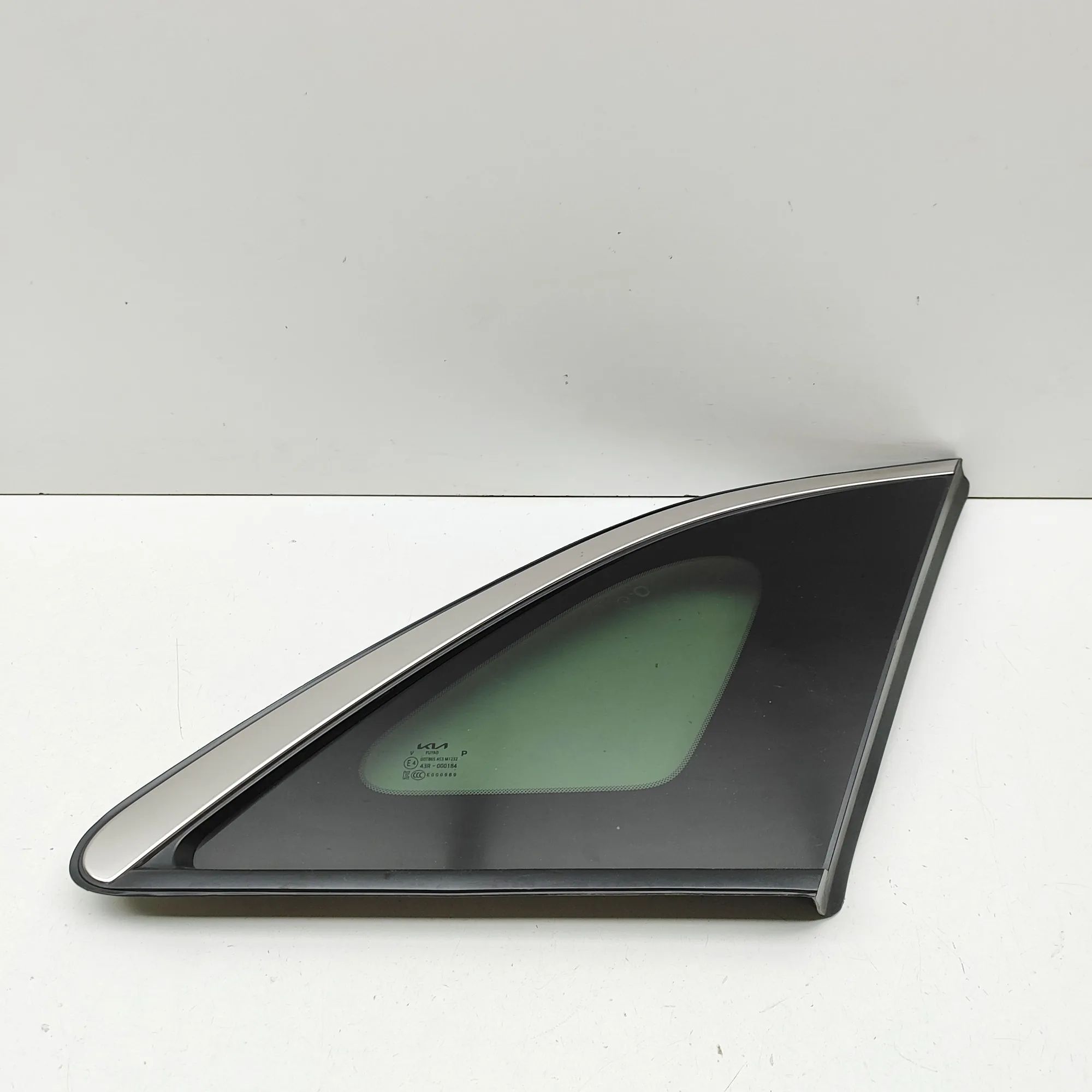 Kia Niro Rear Right Quarter Window Rear Right Quarter Window — KIA NIRO (2016-...)...