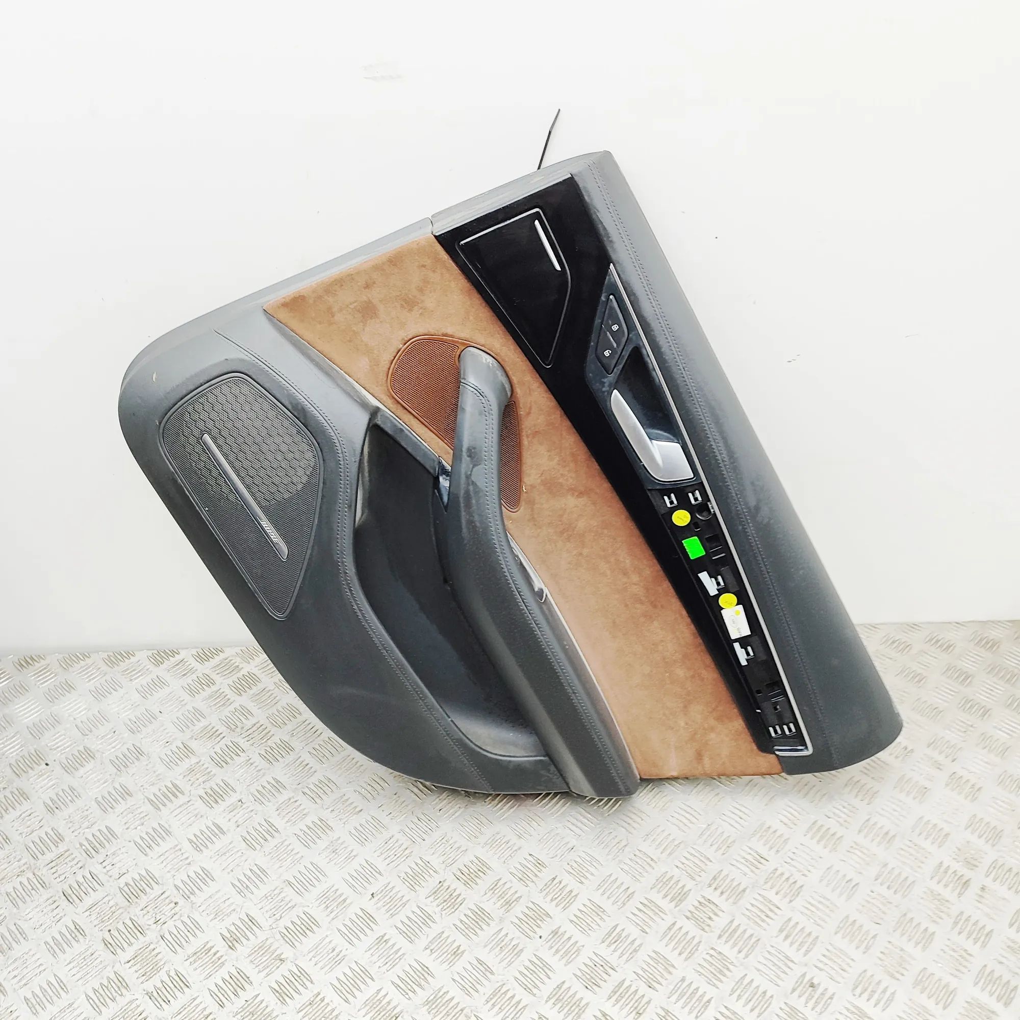 Audi A8 (D4) Rear Right Door Panel