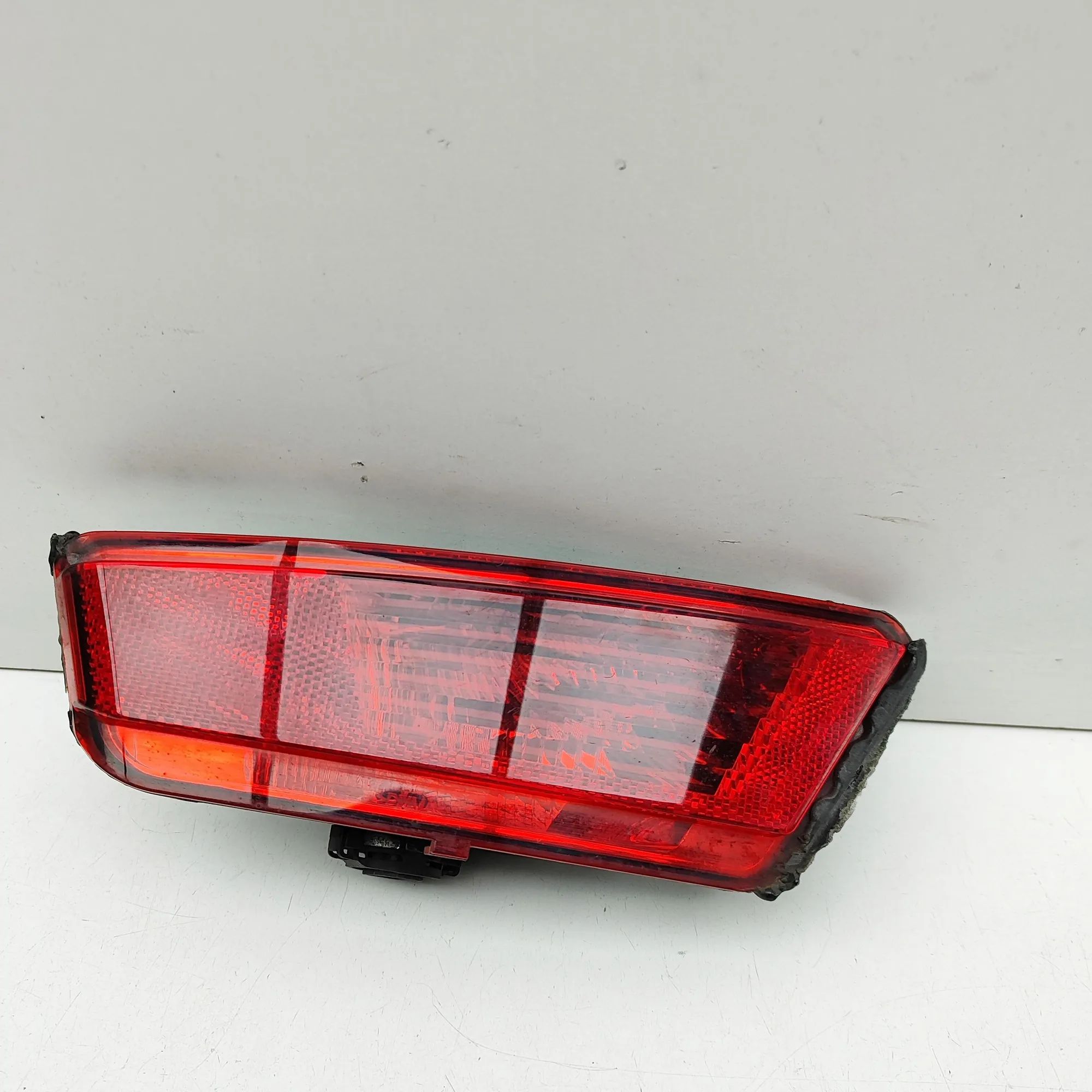Land Rover Range Rover Evoque Rear Left Fog Light Rear Left Fog Light — LAND ROVER RANGE ROVER EV...