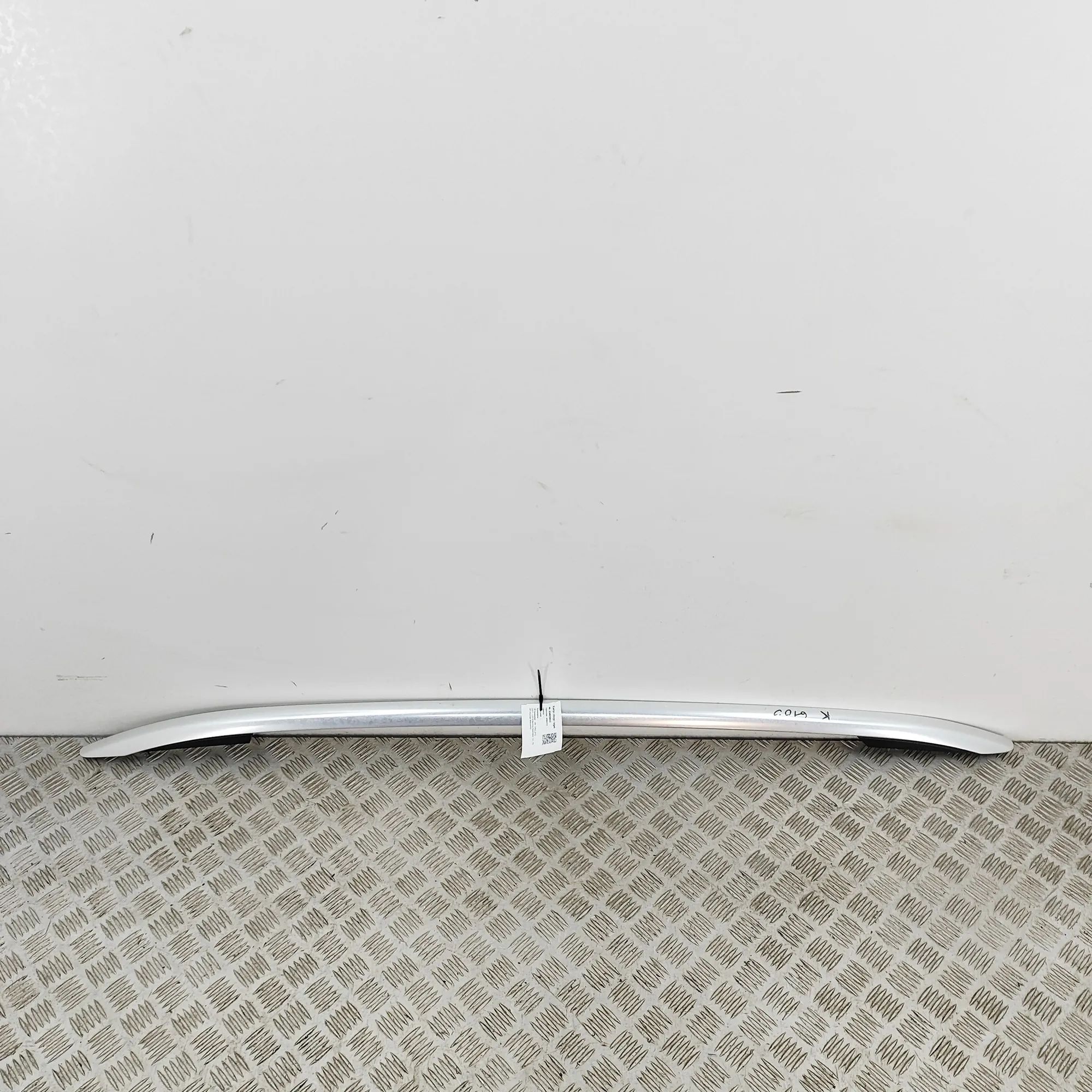 Volkswagen T-Roc Left Side Roof Rail Left Side Roof Rail — VW T-ROC (A11) (2017-...)...