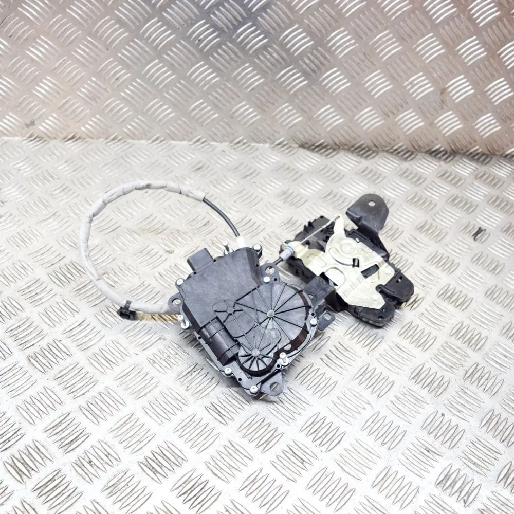 Land Rover Range Rover (L405) Tailgate Boot Lock Tailgate Boot Lock — LAND ROVER RANGE ROVER (IV...