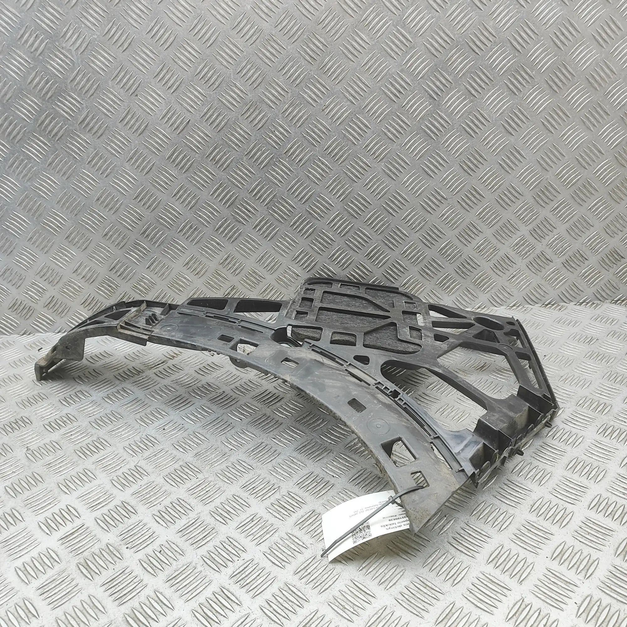 Mercedes-Benz GLE (W167) Rear Right Bumper Bracket Rear Right Bumper Bracket — MERCEDES BENZ GLE (...