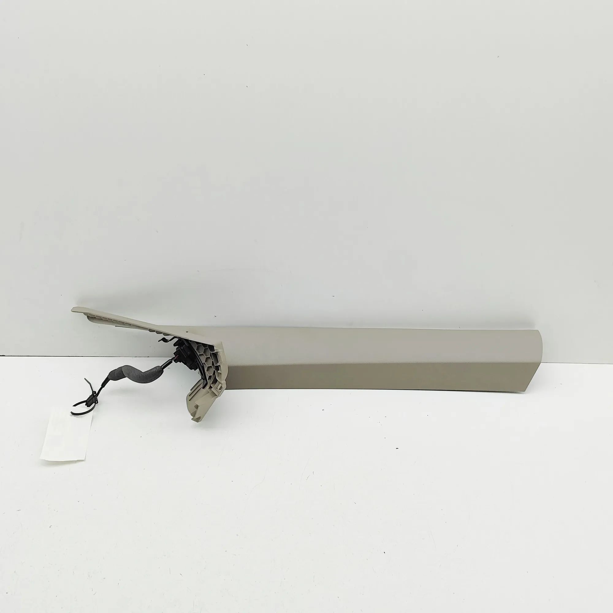 Volkswagen Multivan (T7) Front Right A Pillar Trim Front Right A Pillar Trim — VW MULTIVAN (T7 STM...