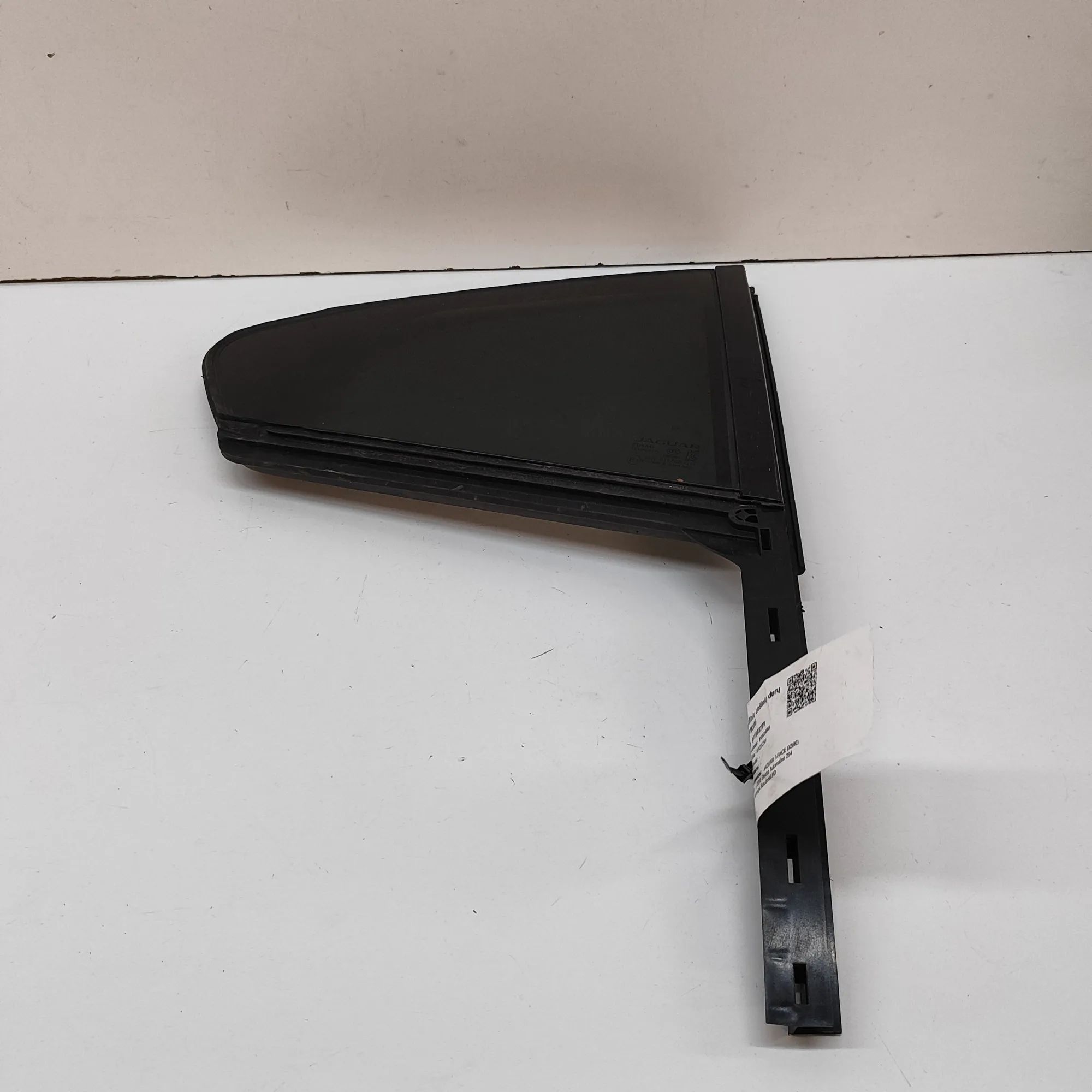Jaguar I-Pace Right rear door window Right rear door window — JAGUAR I-PACE (X590) (...