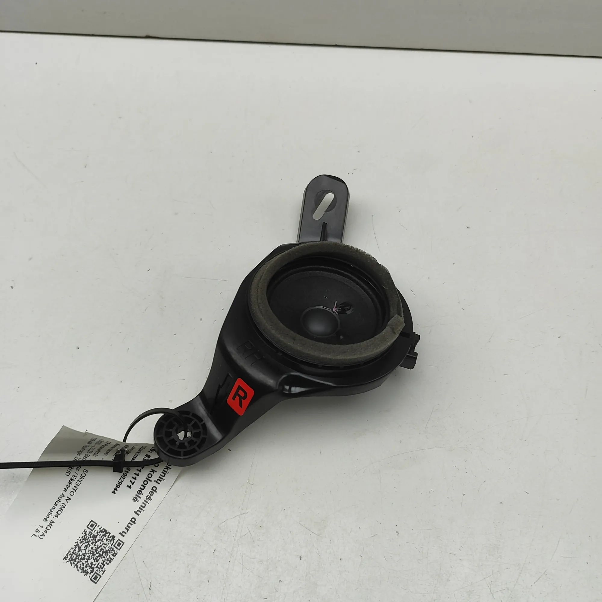 Kia Sorento Rear Right Door Speaker Rear Right Door Speaker — KIA SORENTO (IV MQ4, ...