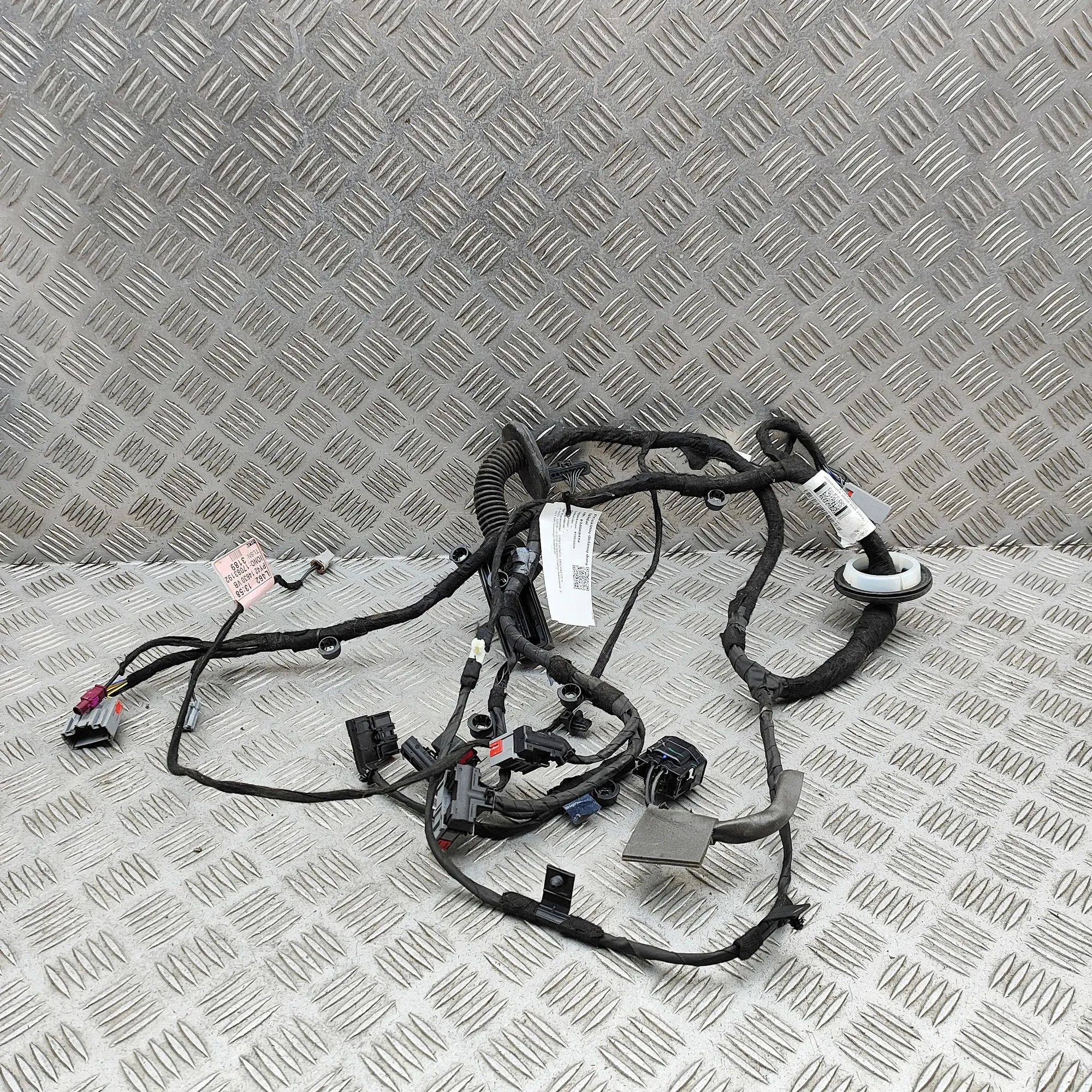 Land Rover Discovery Door wiring — front right Door wiring — front right — LAND ROVER DISCOVER...
