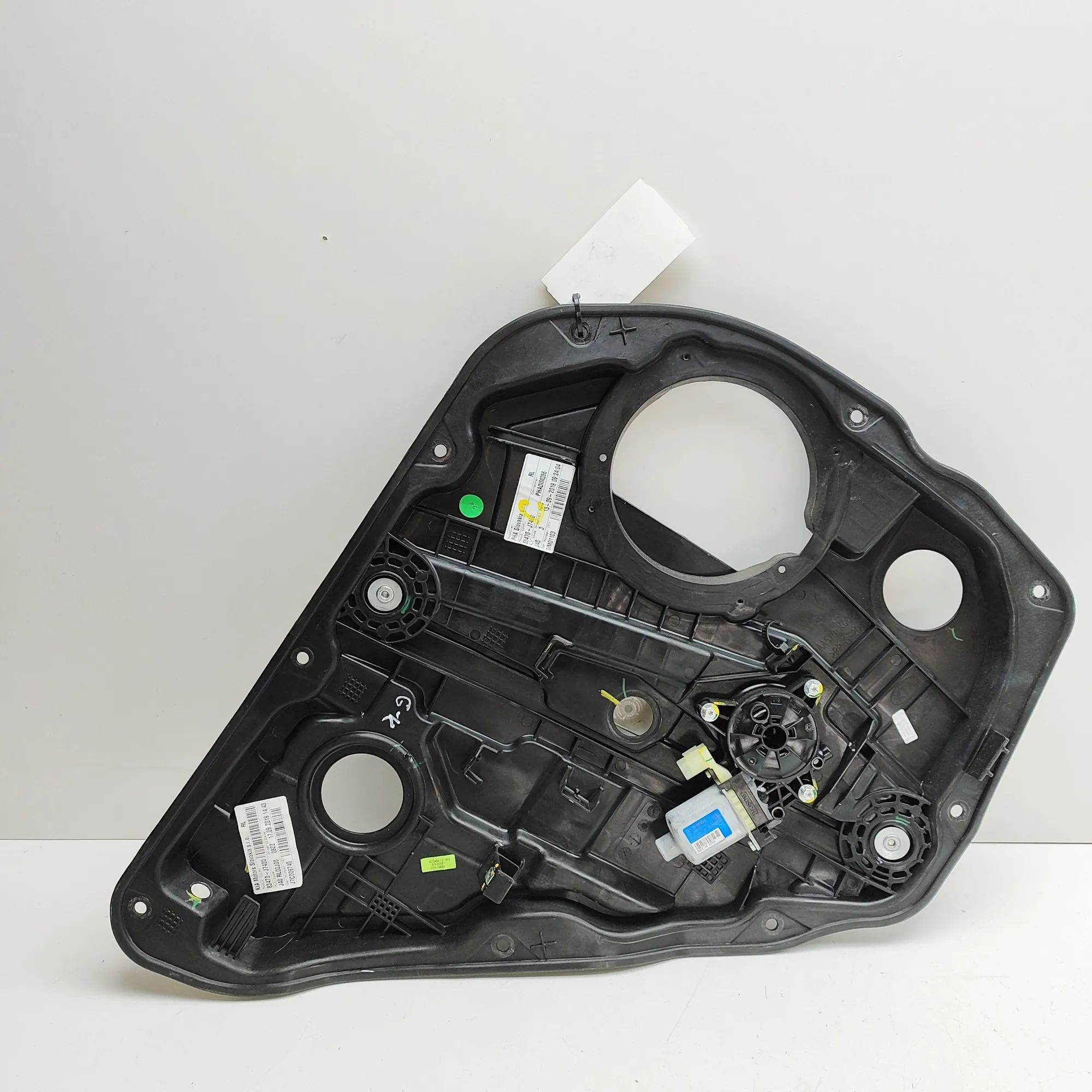 Kia Ceed (CD) Rear Left Door Window Regulator Rear Left Door Window Regulator — KIA XCEED (CD...
