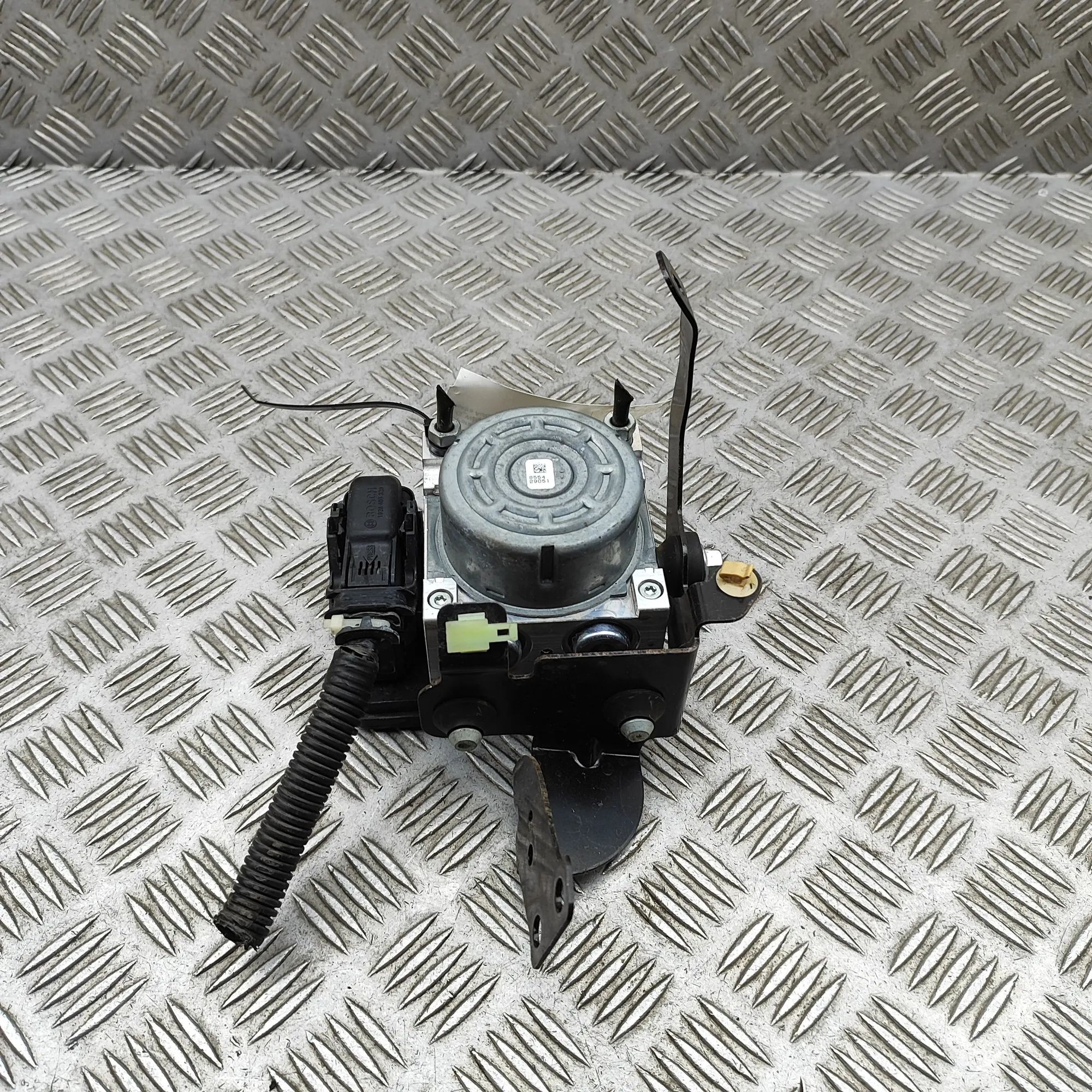 Mitsubishi Outlander ABS Hydraulipumppu ABS Pump — MITSUBISHI OUTLANDER (III GG_W, GF_W...