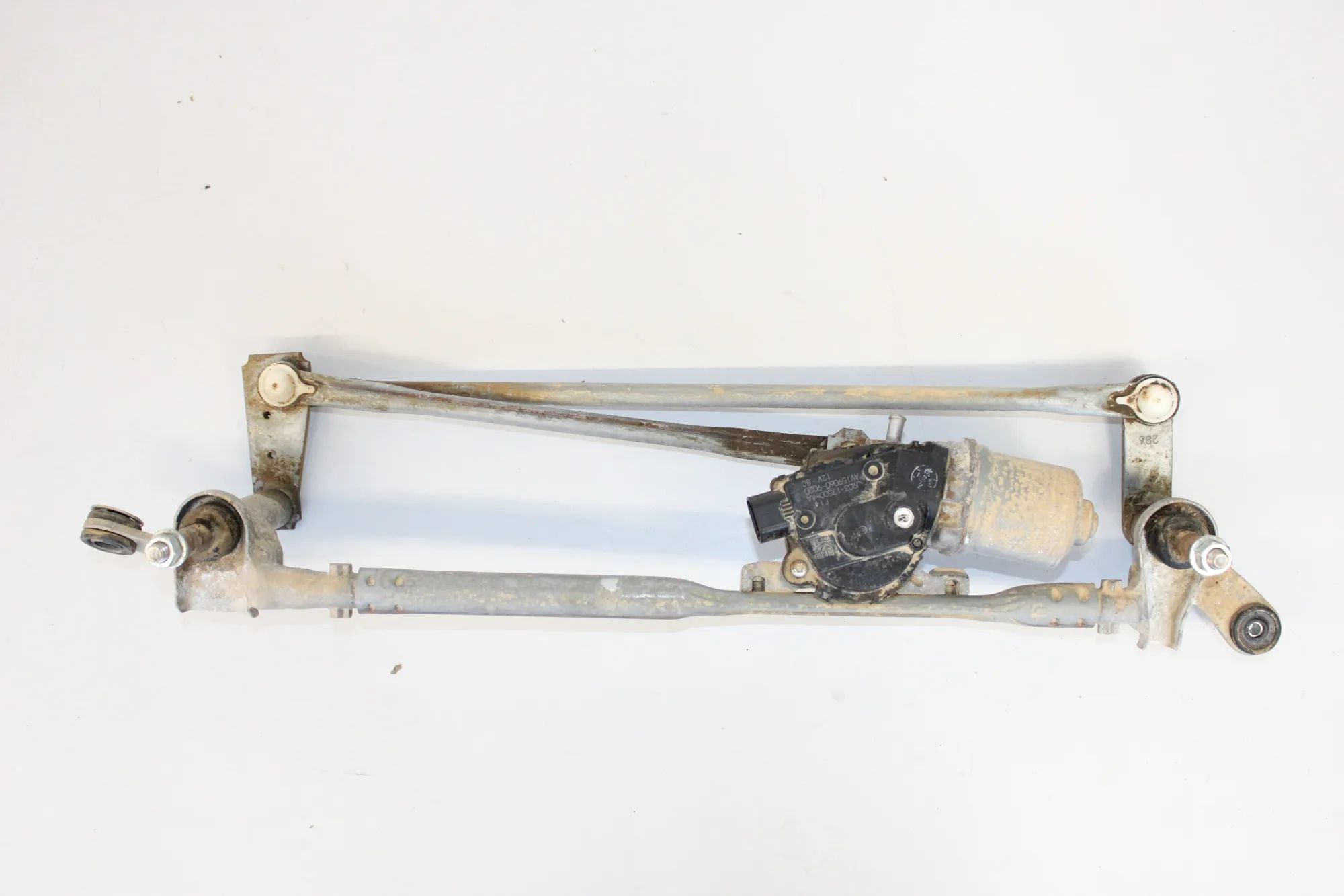 Jaguar E-Pace Front Windshield Wiper Mechanism