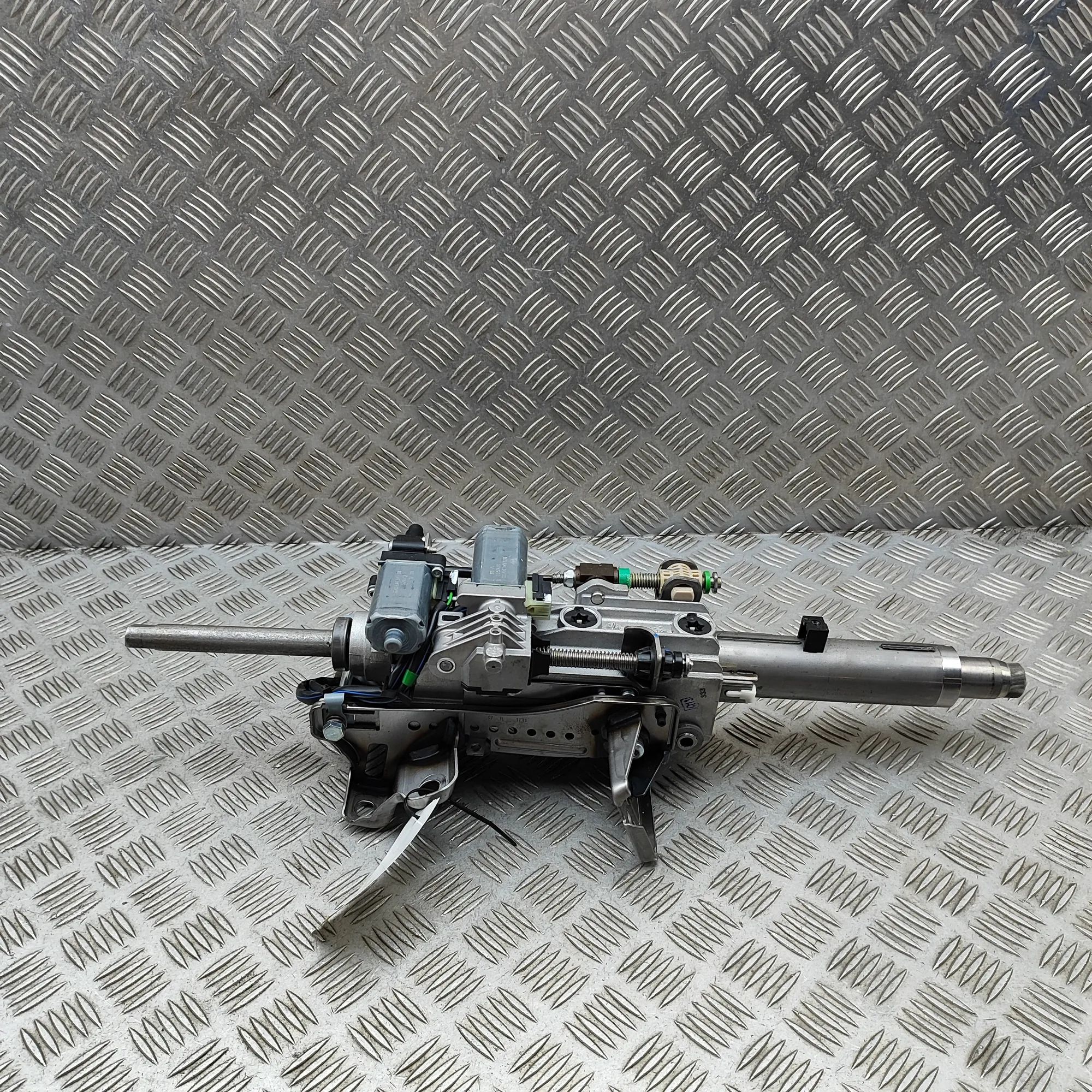 Porsche Macan Steering Column Mechanism Steering Column Mechanism — PORSCHE MACAN (95B)...