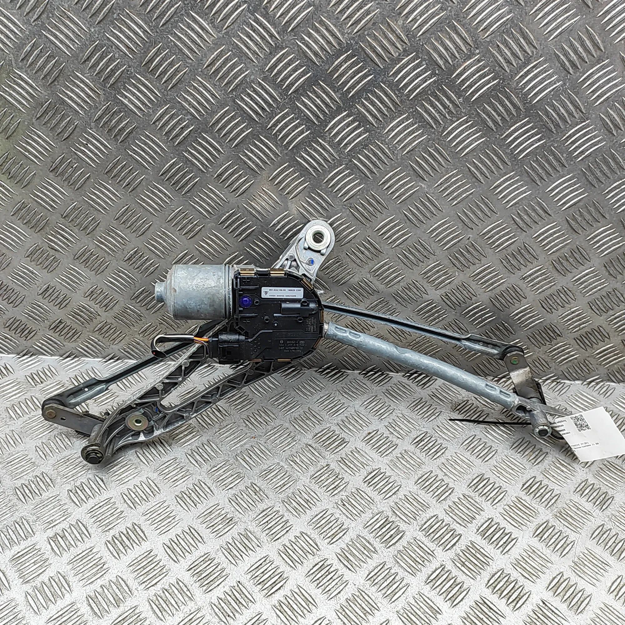 Porsche 911 (991) Front Windshield Wiper Mechanism Front Windshield Wiper Mechanism — PORSCHE 911 ...