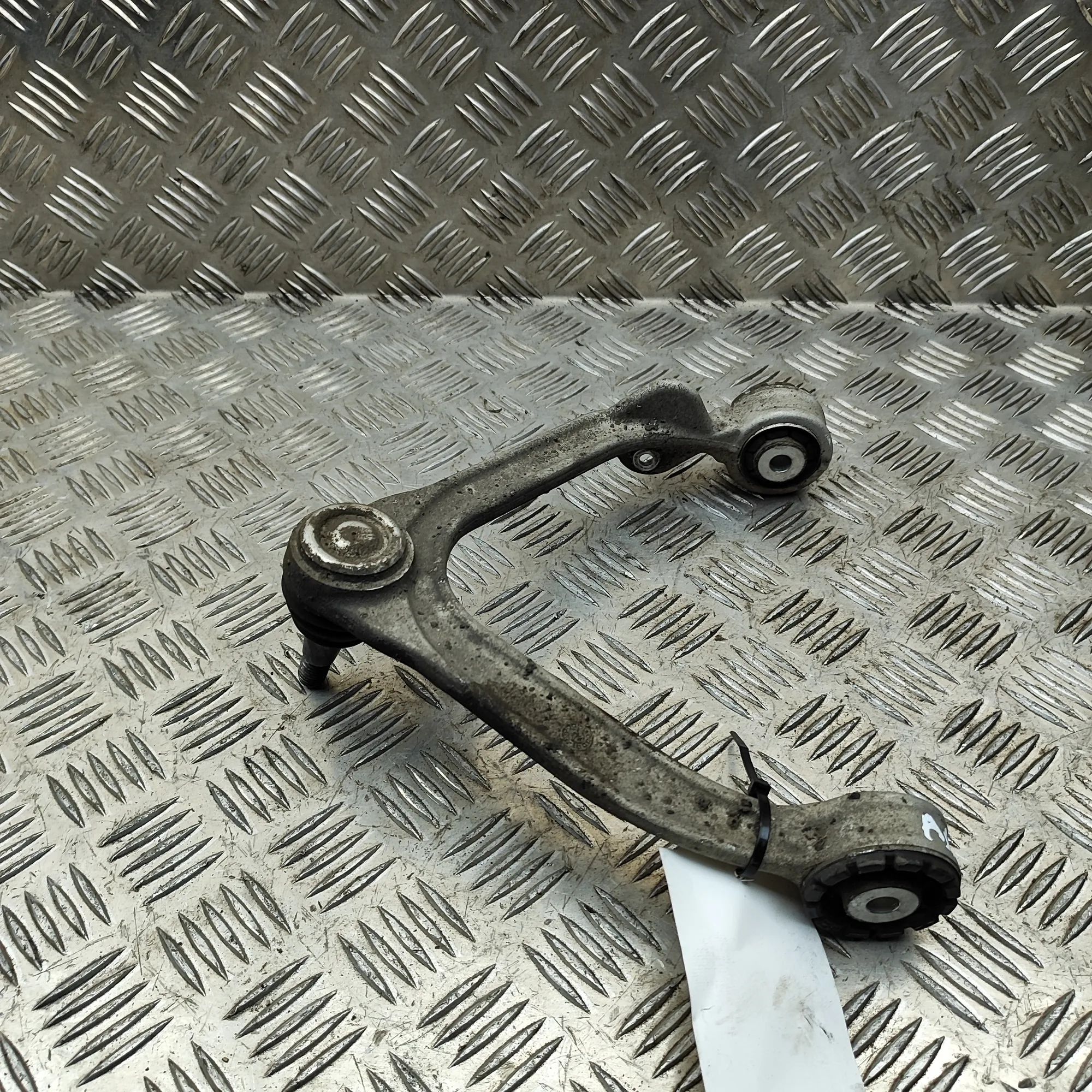 Volvo V60 Front Right Upper Control Arm Front Right Upper Control Arm — VOLVO V60 (II 2...
