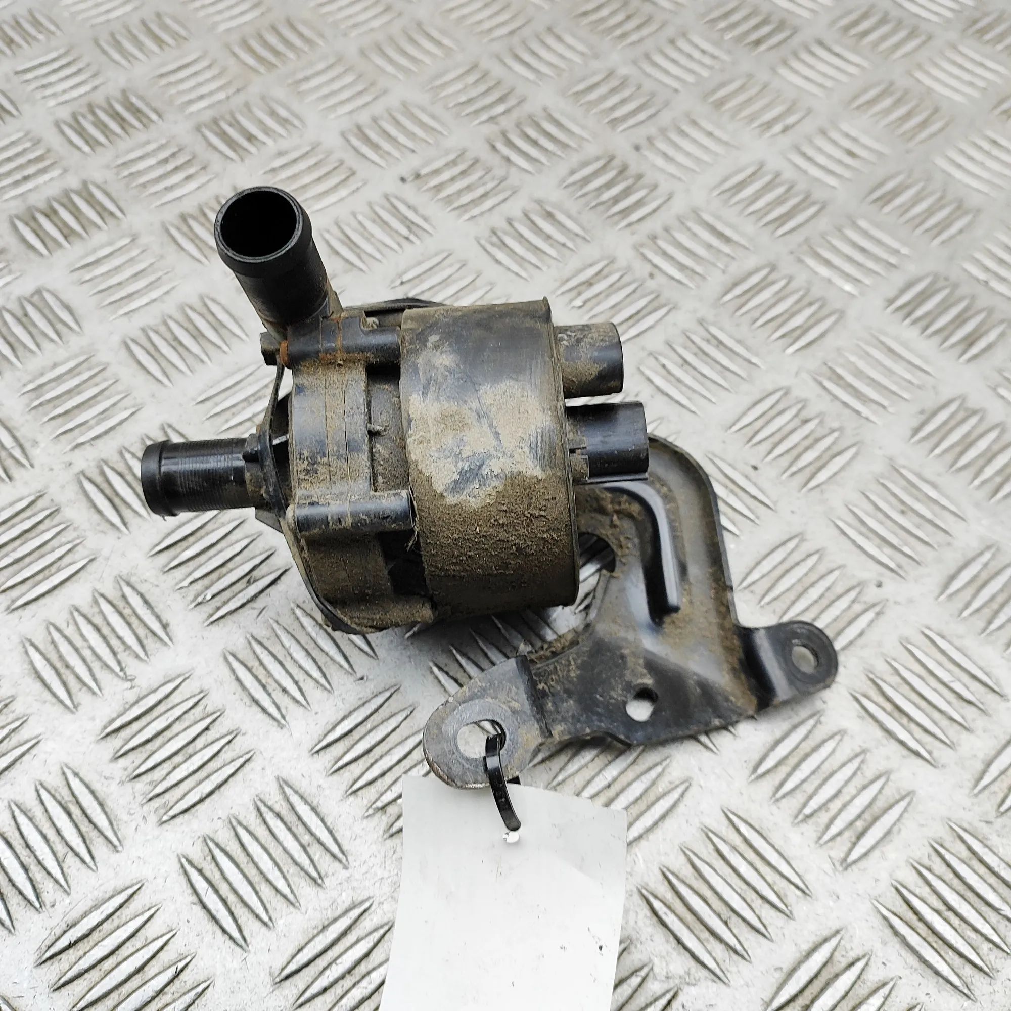 Smart ForTwo Auxiliary Water Pump Auxiliary Water Pump — SMART FORTWO (Coupe 453)...