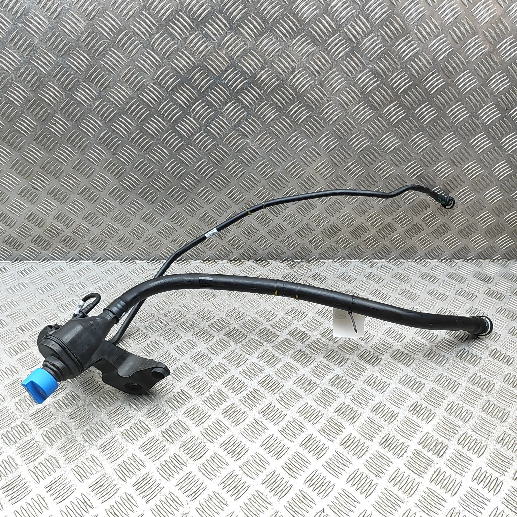 BMW X5 (G05) Other tubes Other tubes — BMW X5 (G05) (2018-...) — 7440011...