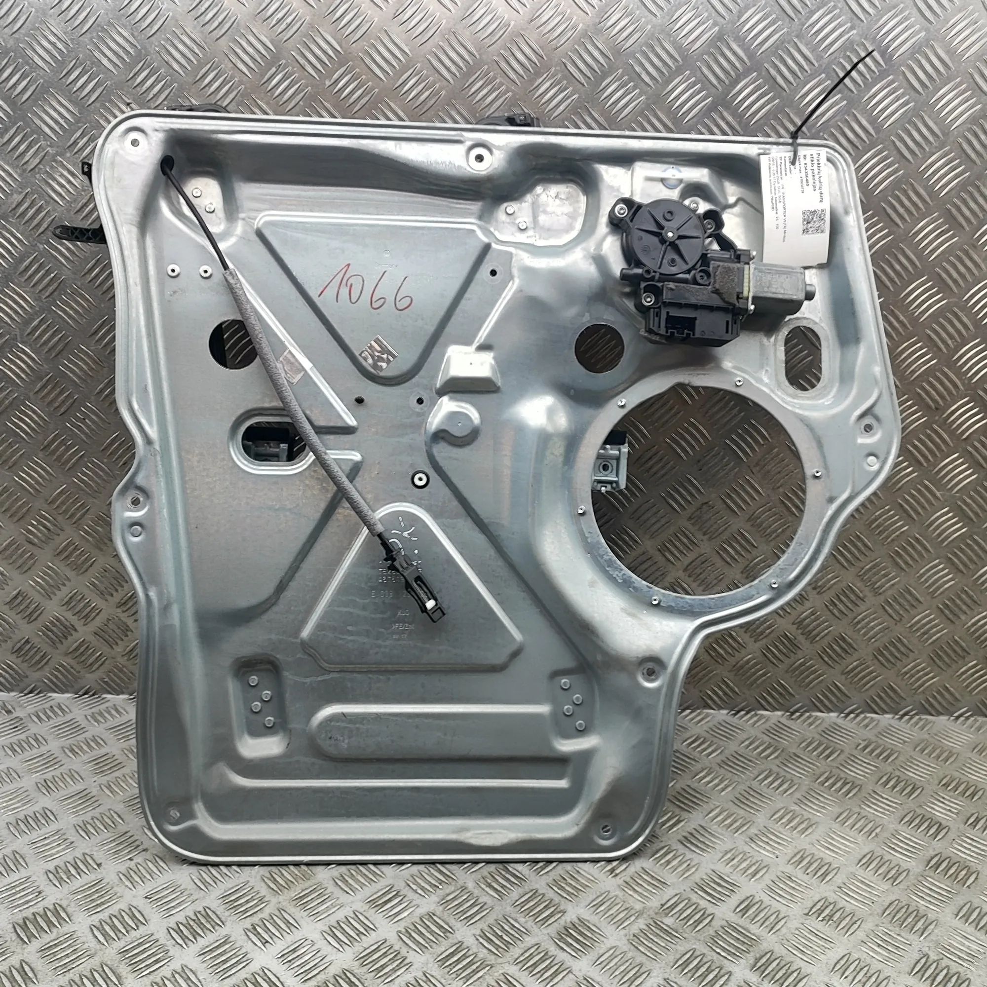Volkswagen Transporter (T6, Caravelle, Multivan) Front Left Door Window Regulator Front Left Door Window Regulator — VW TRANSPORT...