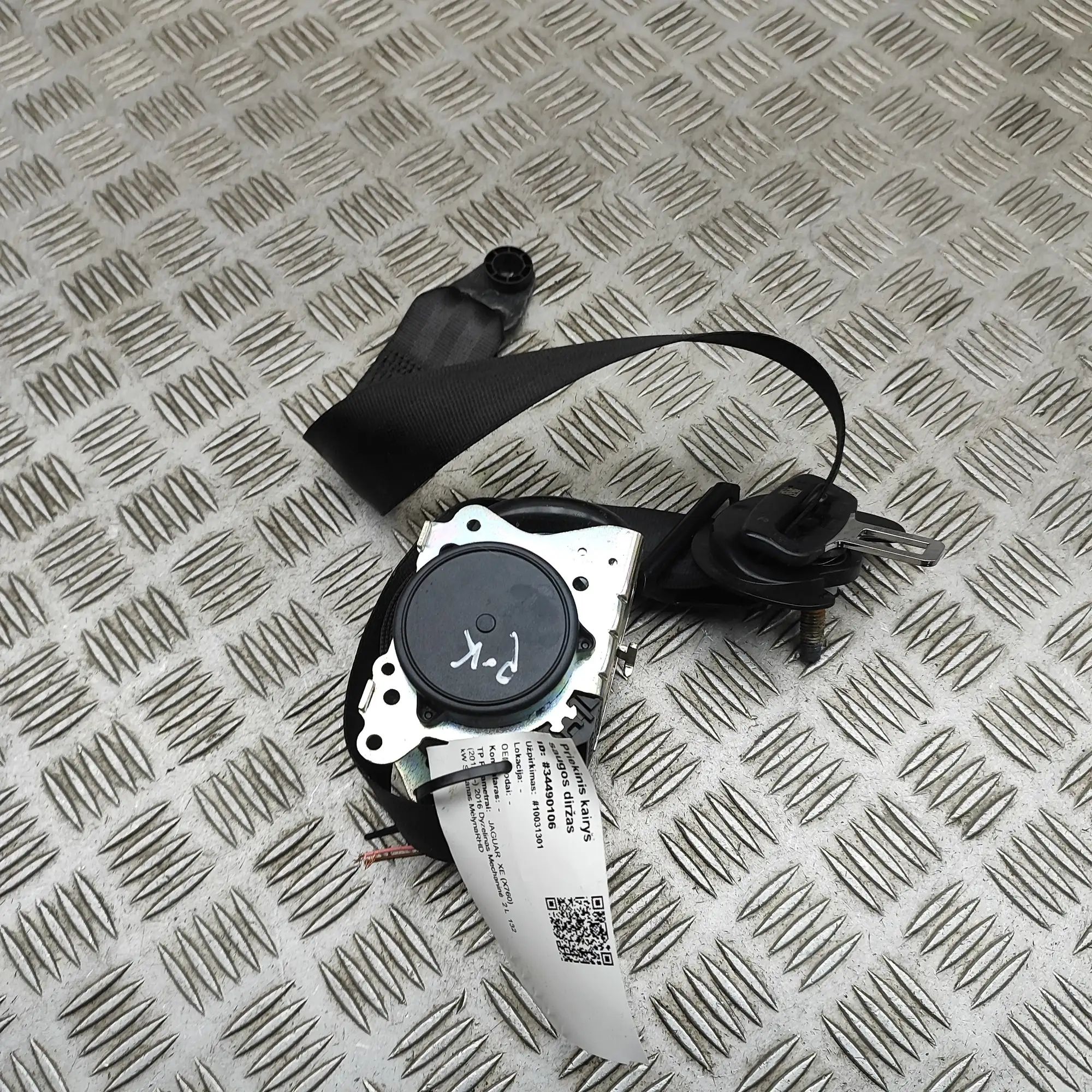Jaguar XE Front Left Seatbelt Front Left Seatbelt — JAGUAR XE (X760) (2015-.....