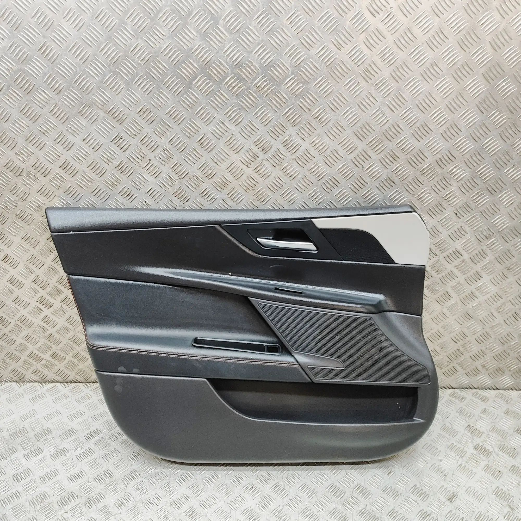 Jaguar XE Front Left Door Panel Front Left Door Panel — JAGUAR XE (X760) (2015-...