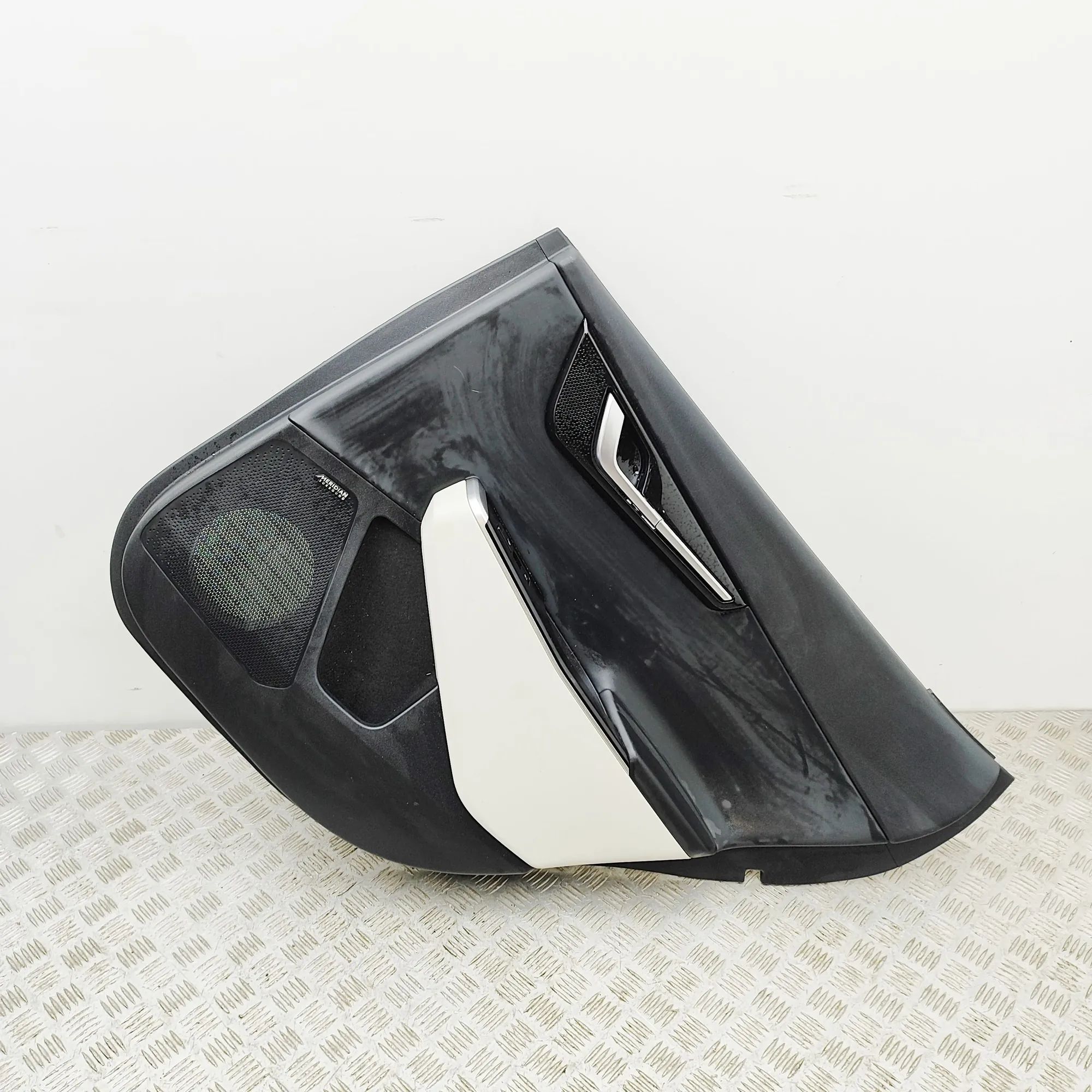 Kia EV6 Rear Right Door Panel Rear Right Door Panel — KIA EV6 (CV) (2021-...)...