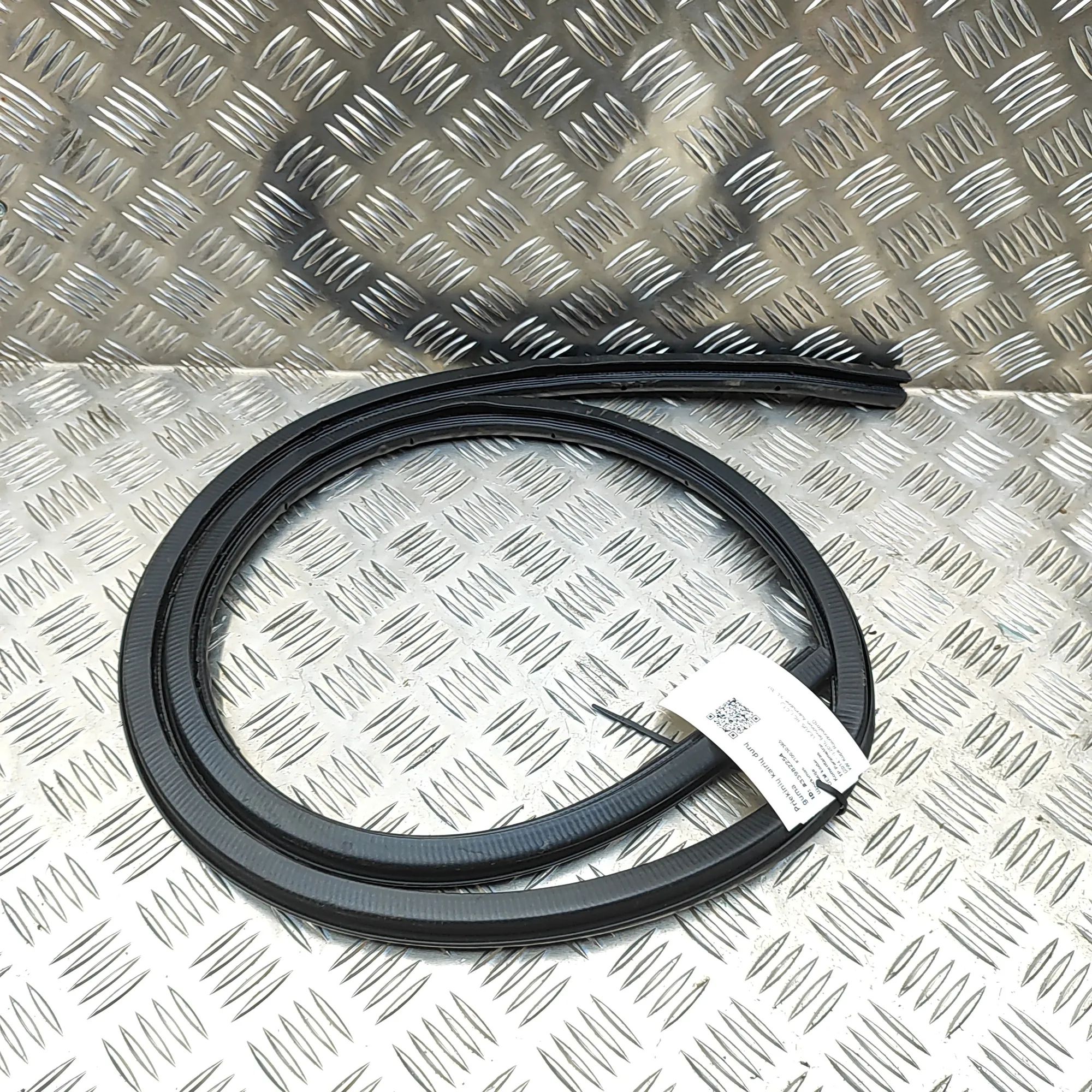 Lexus RC Door rubber seal — front left Door rubber seal — front left — LEXUS RC (_C1_)...