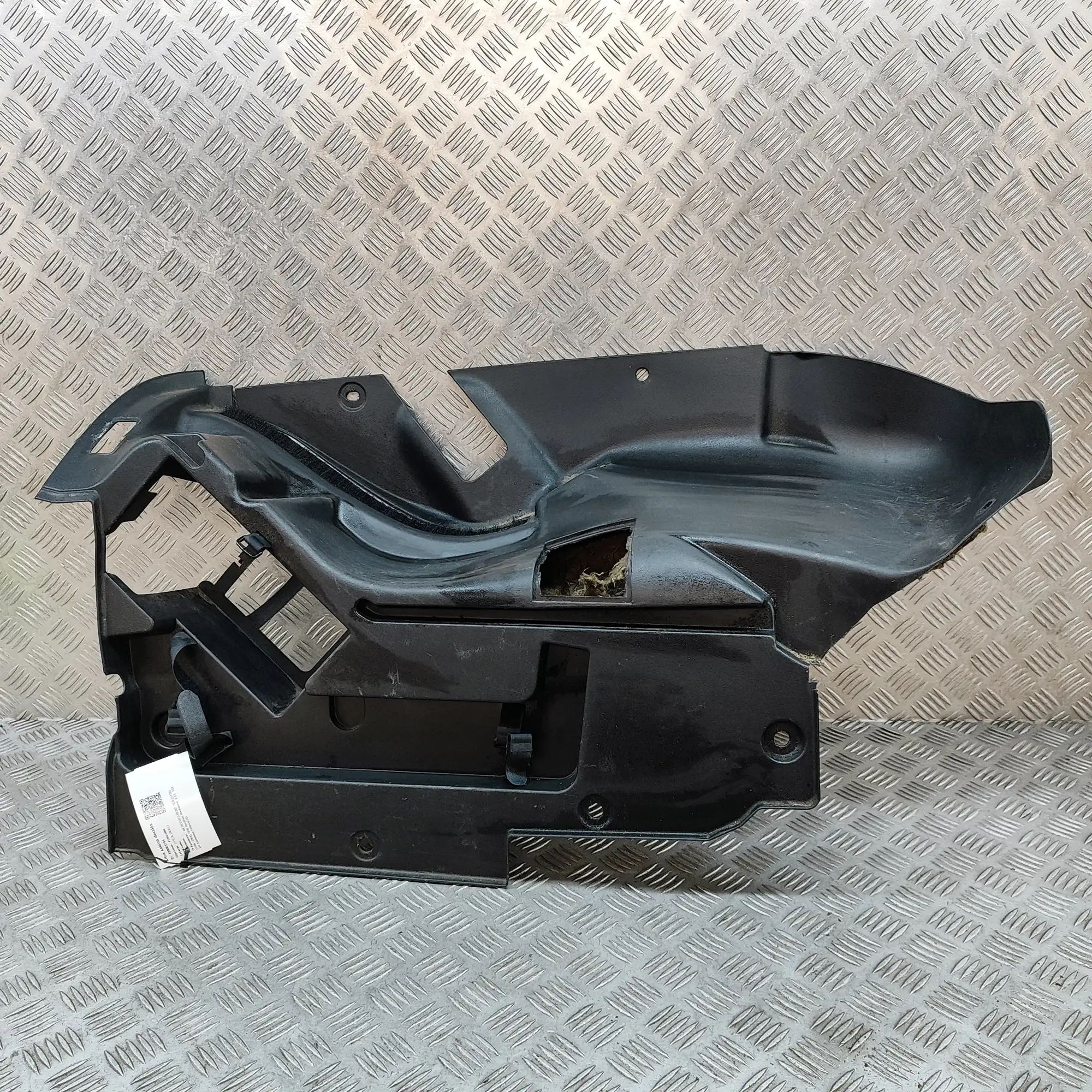 Mercedes-Benz SLK (R170) Left Side Trunk Trim Left Side Trunk Trim — MERCEDES BENZ SLK (R170)...