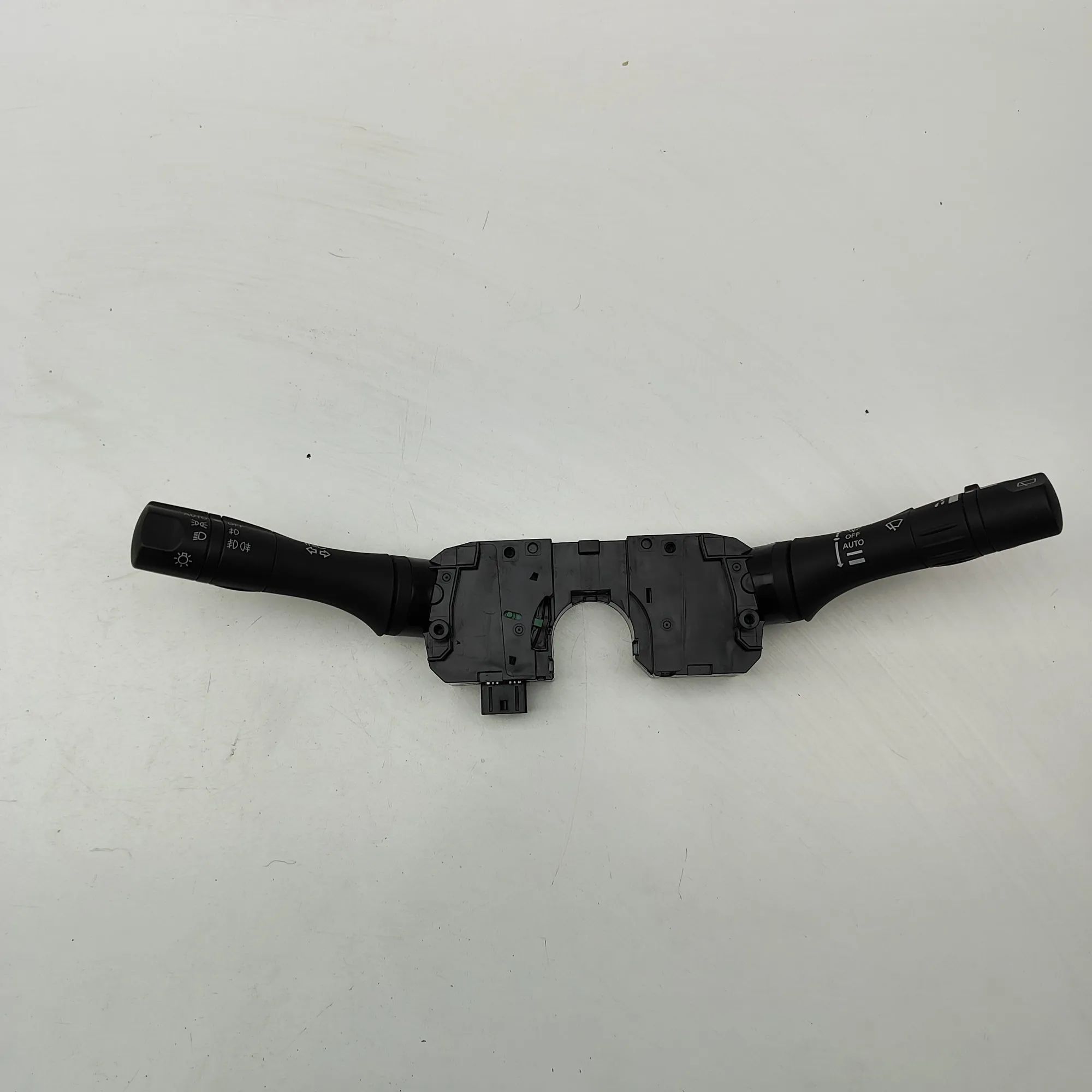 Nissan Leaf Indicator Wiper Stalk Switch Indicator Wiper Stalk Switch — NISSAN LEAF (ZE1...