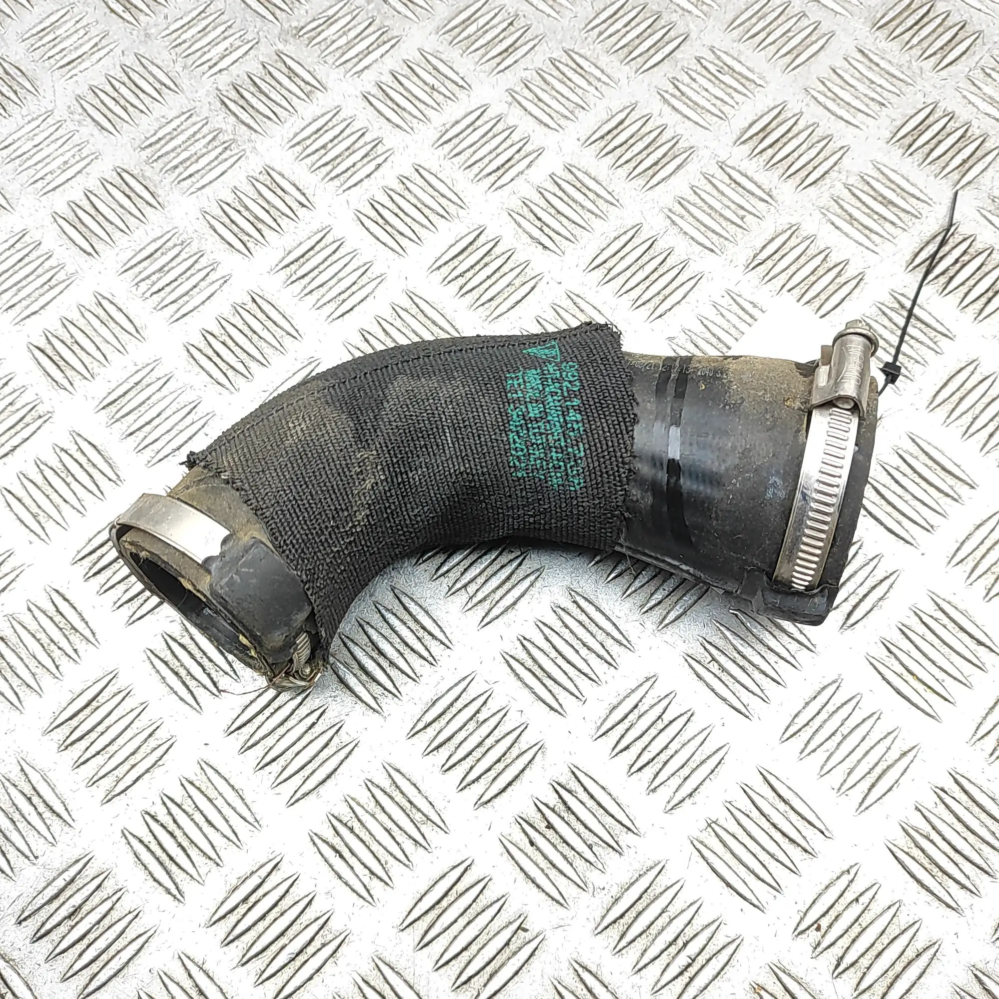 Porsche 911 (992) Intercooler Hose Pipe Intercooler Hose Pipe — PORSCHE 911 (992) (2019...