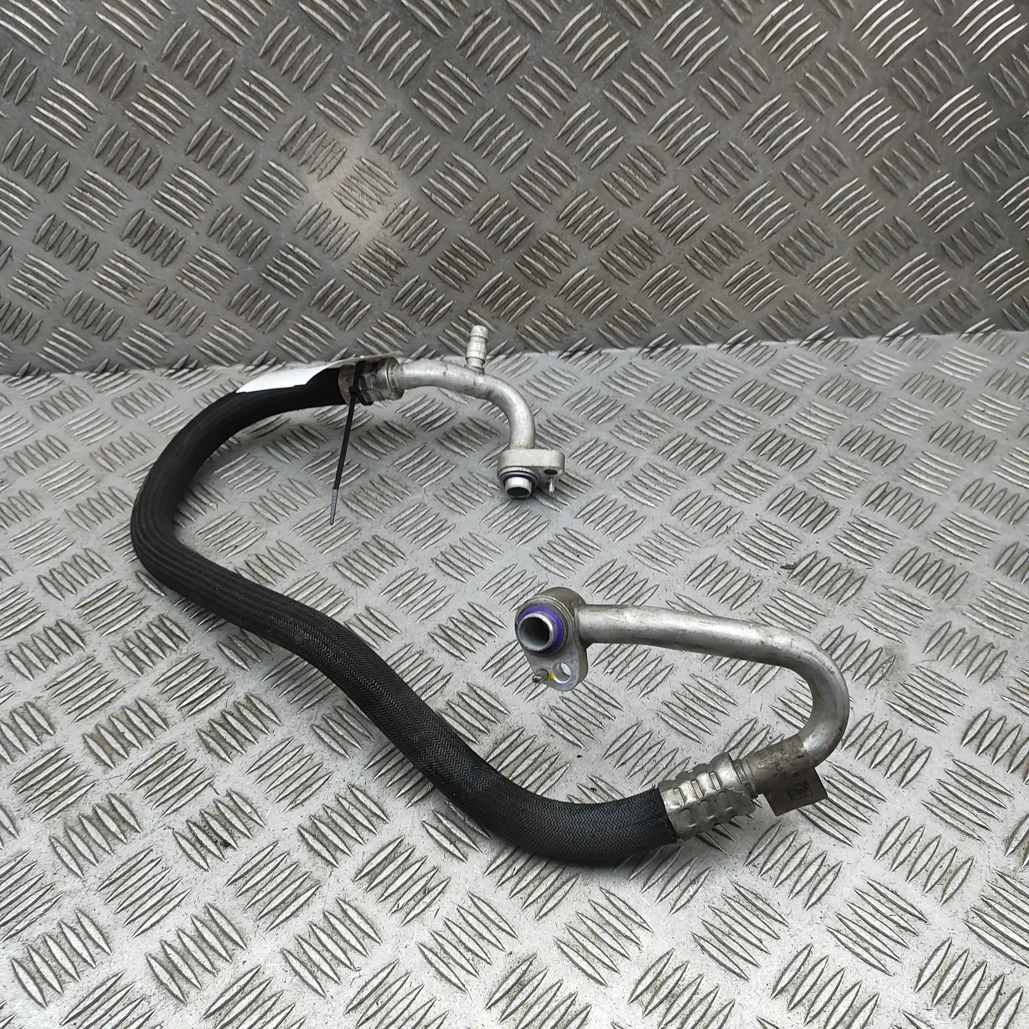 BMW X5 (G05) A/C Air Con Hose Pipe A/C Air Con Hose Pipe — BMW X5 (G05) (2018-...)...