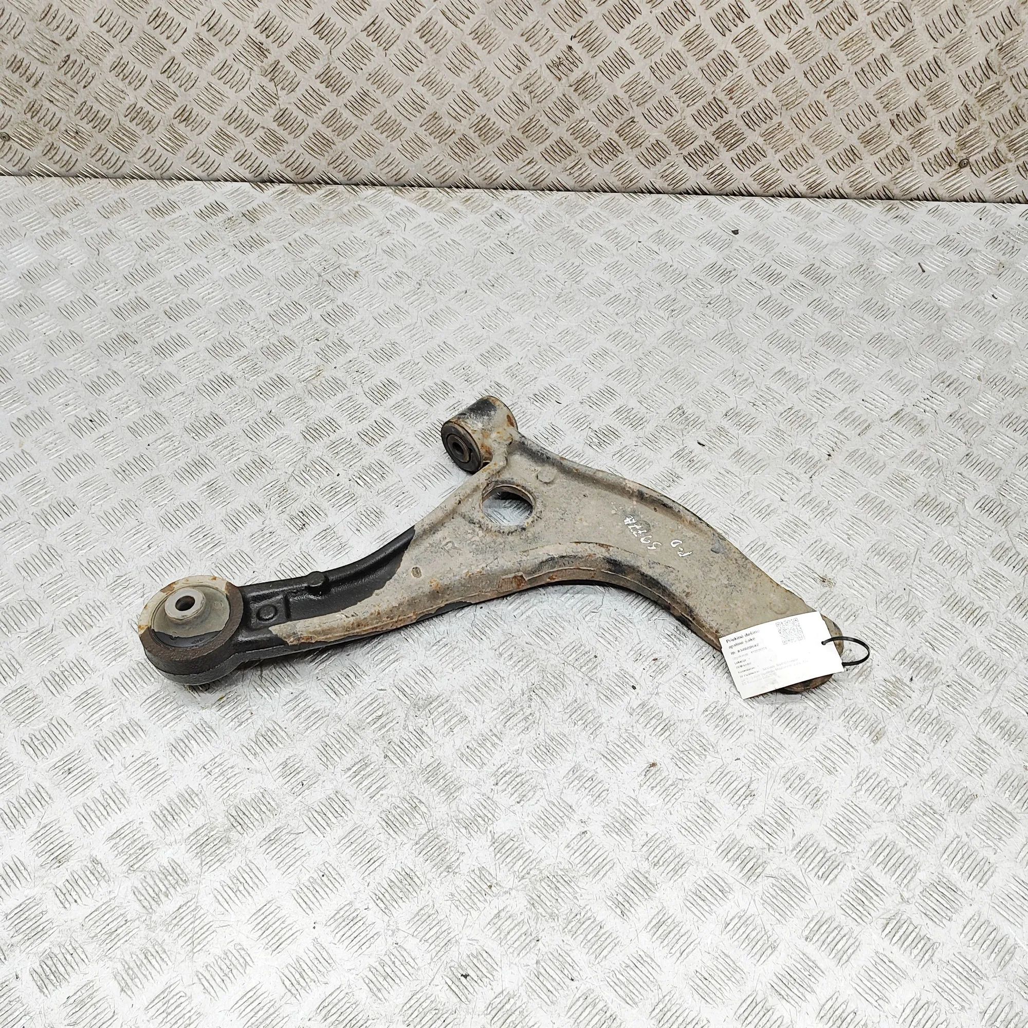 Nissan NV400 / Interstar Front Right Lower Control Arm Front Right Lower Control Arm — NISSAN NV400 (V...