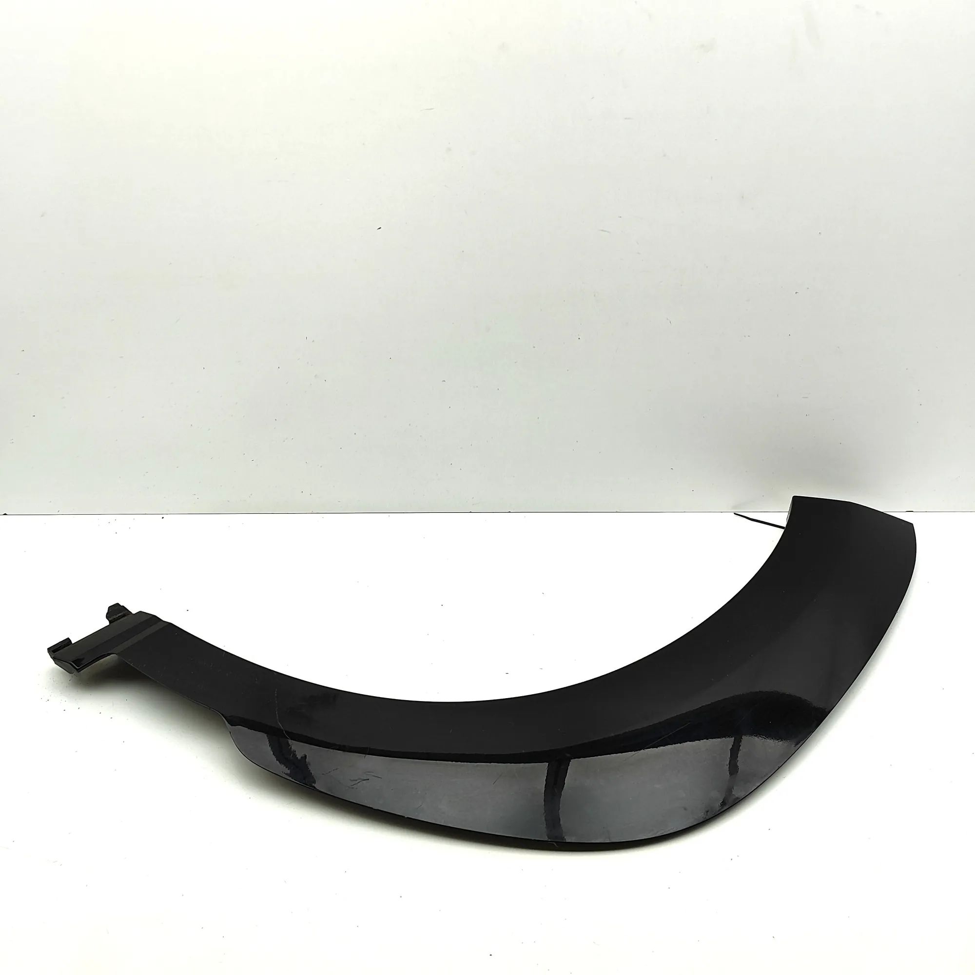 Hyundai Kona Wheel arch trim — front left Wheel arch trim — front left — HYUNDAI KONA (20...