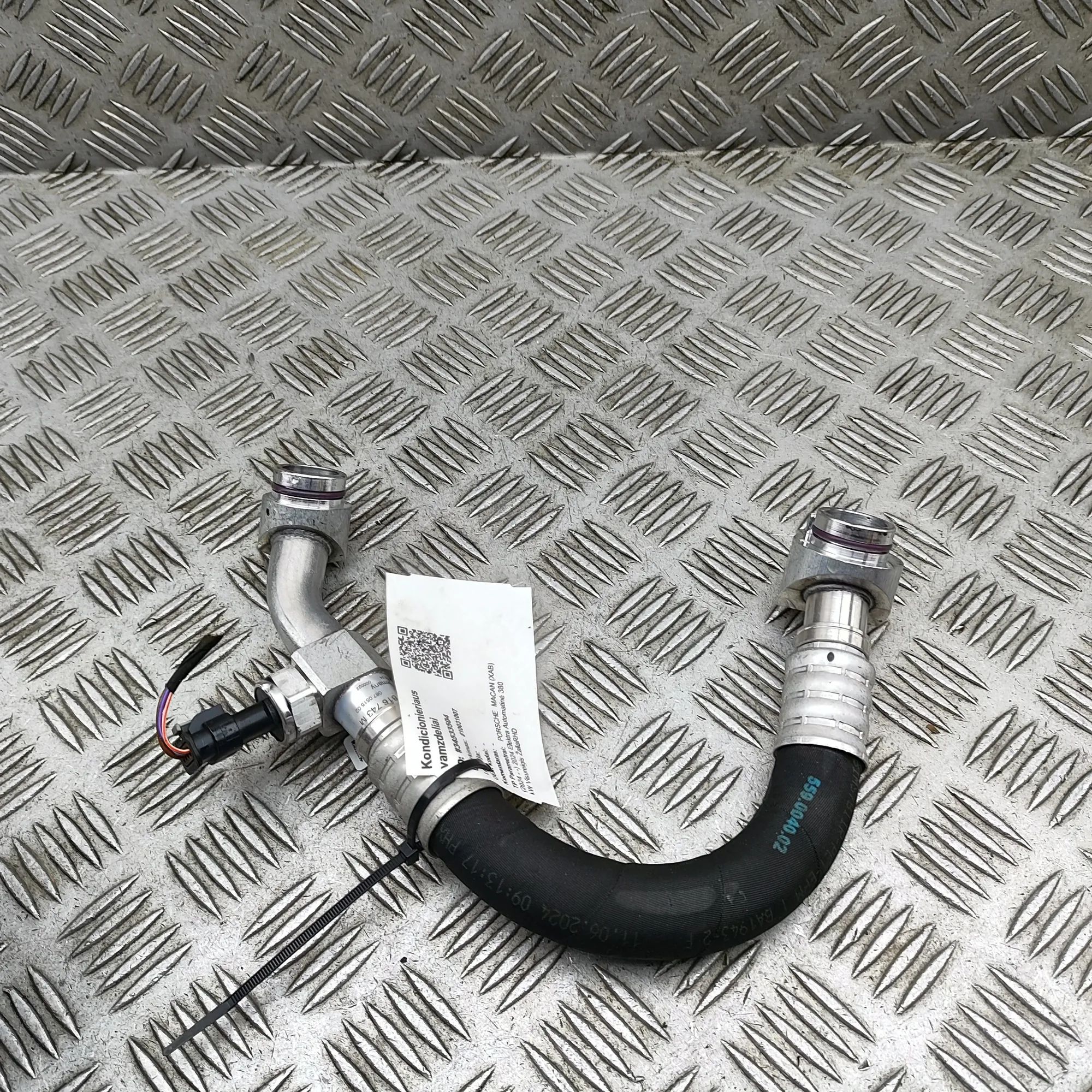 Porsche Macan (XAB) A/C Air Con Hose Pipe A/C Air Con Hose Pipe — PORSCHE MACAN (XAB) (20...