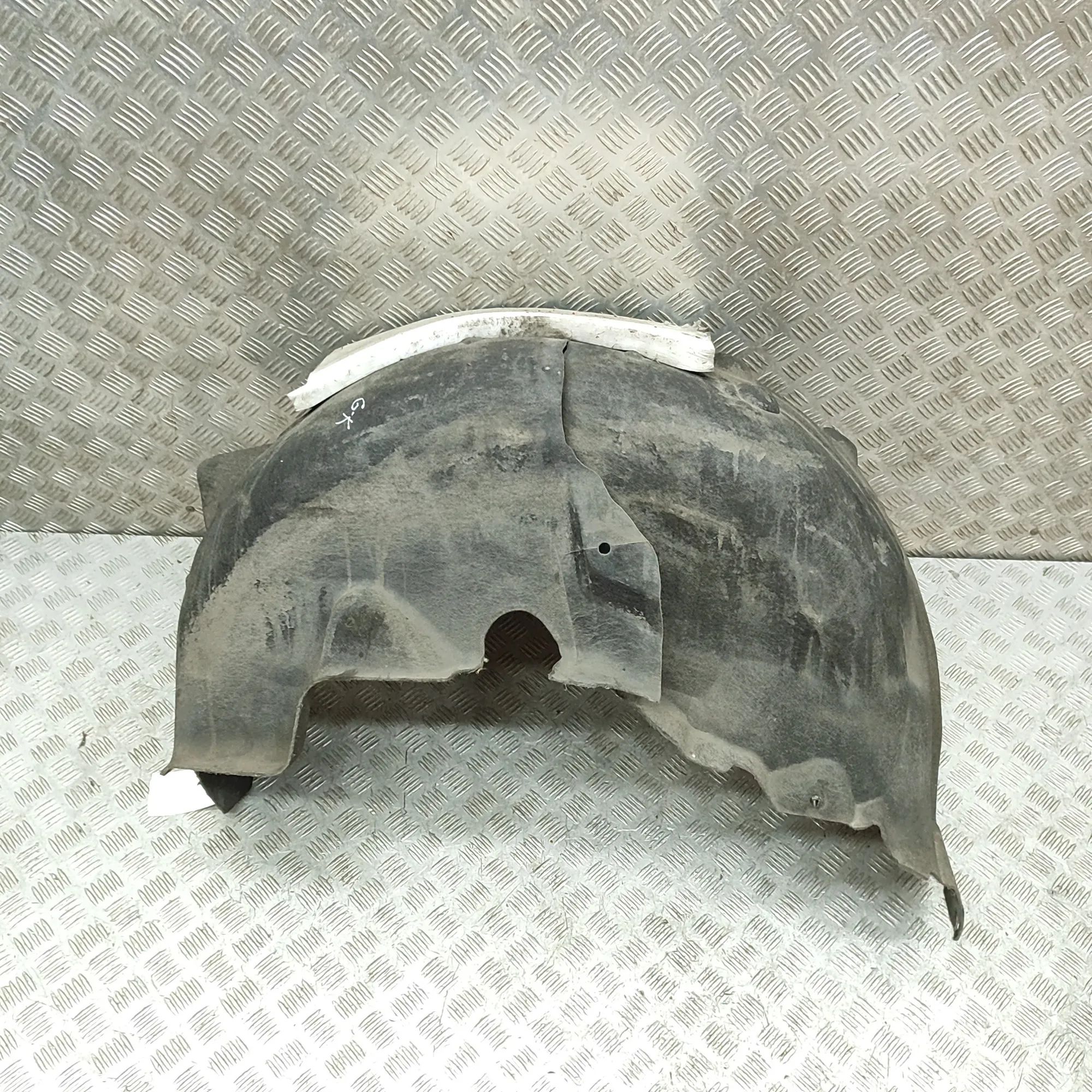 Land Rover Discovery Rear Left Arch Liner Rear Left Arch Liner — LAND ROVER DISCOVERY (V ...