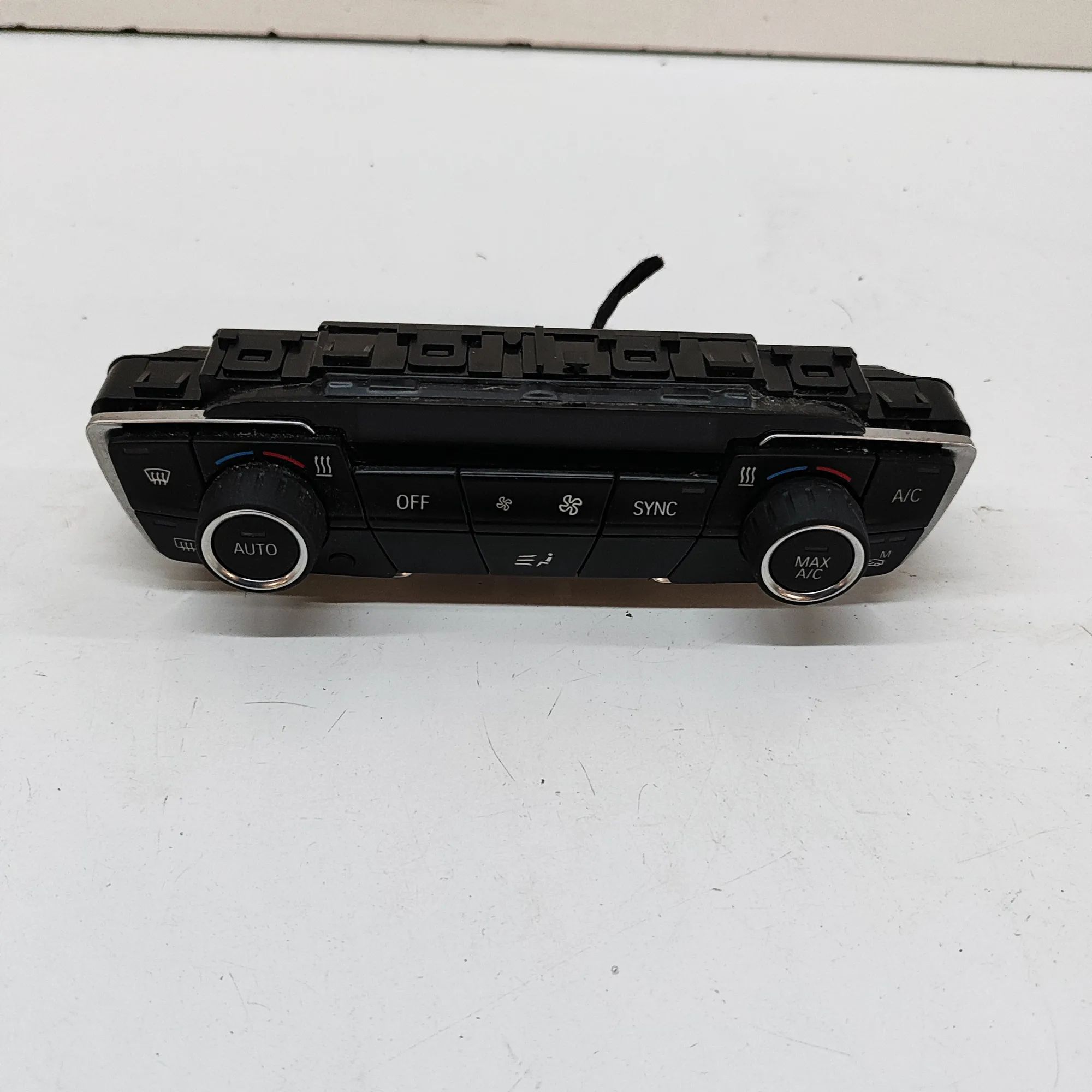 BMW X2 (F39) Climate control unit Climate control unit — BMW X2 (F39) (2018-...) ...