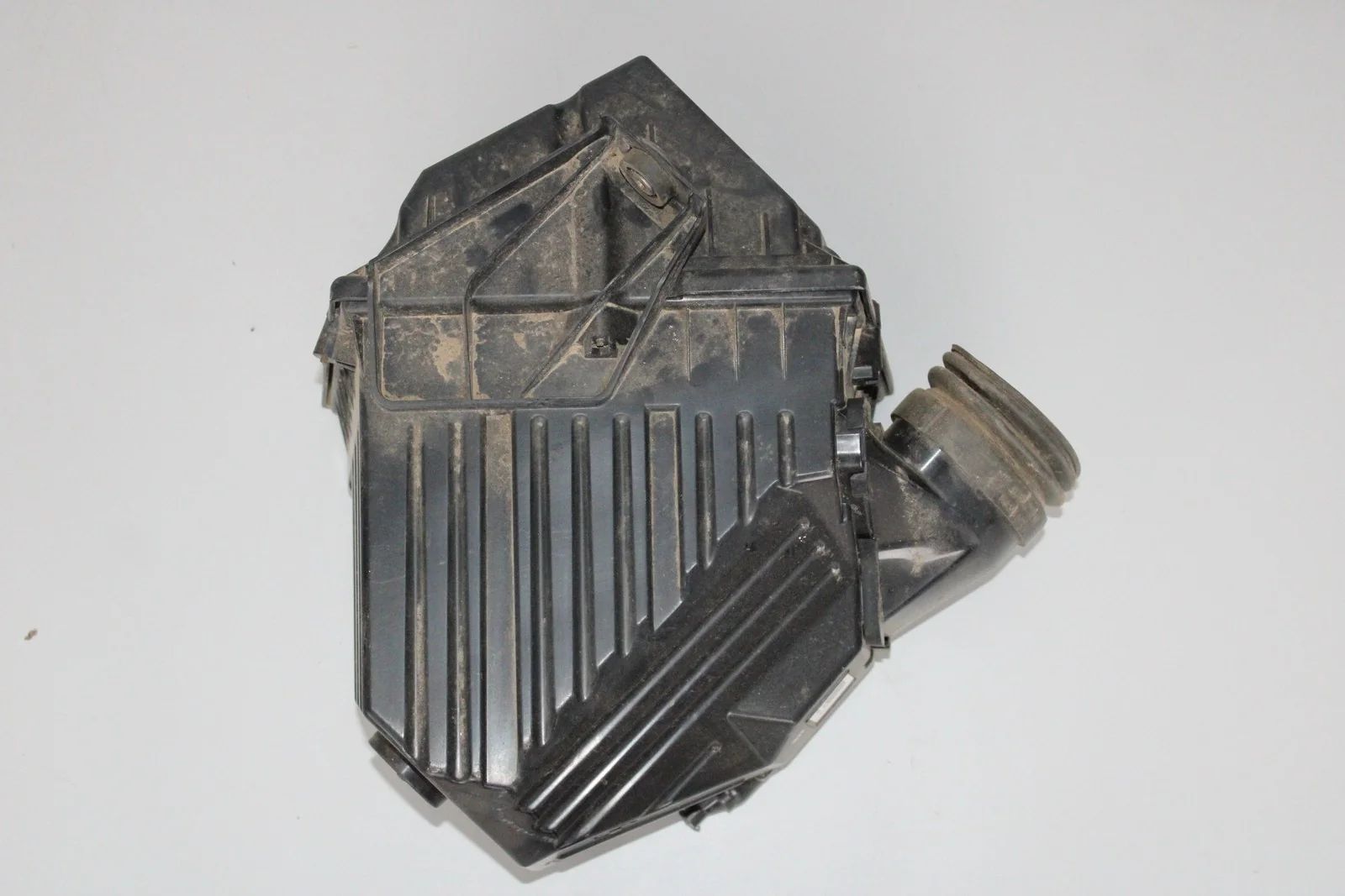 Jaguar E-Pace Air filter box