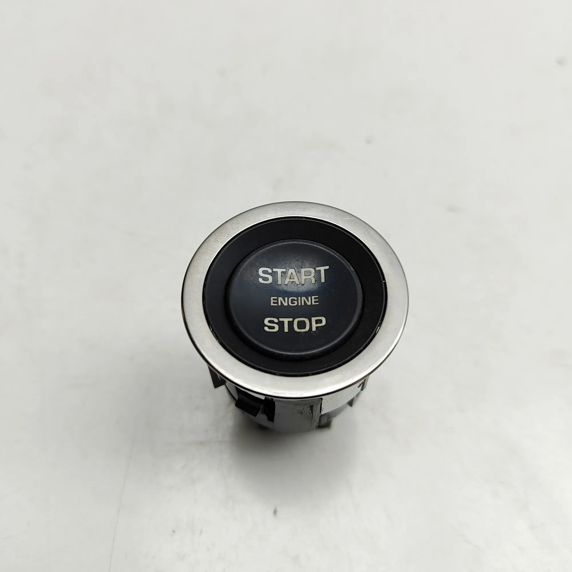 Land Rover Discovery Engine start button Engine start button — LAND ROVER DISCOVERY (V L...