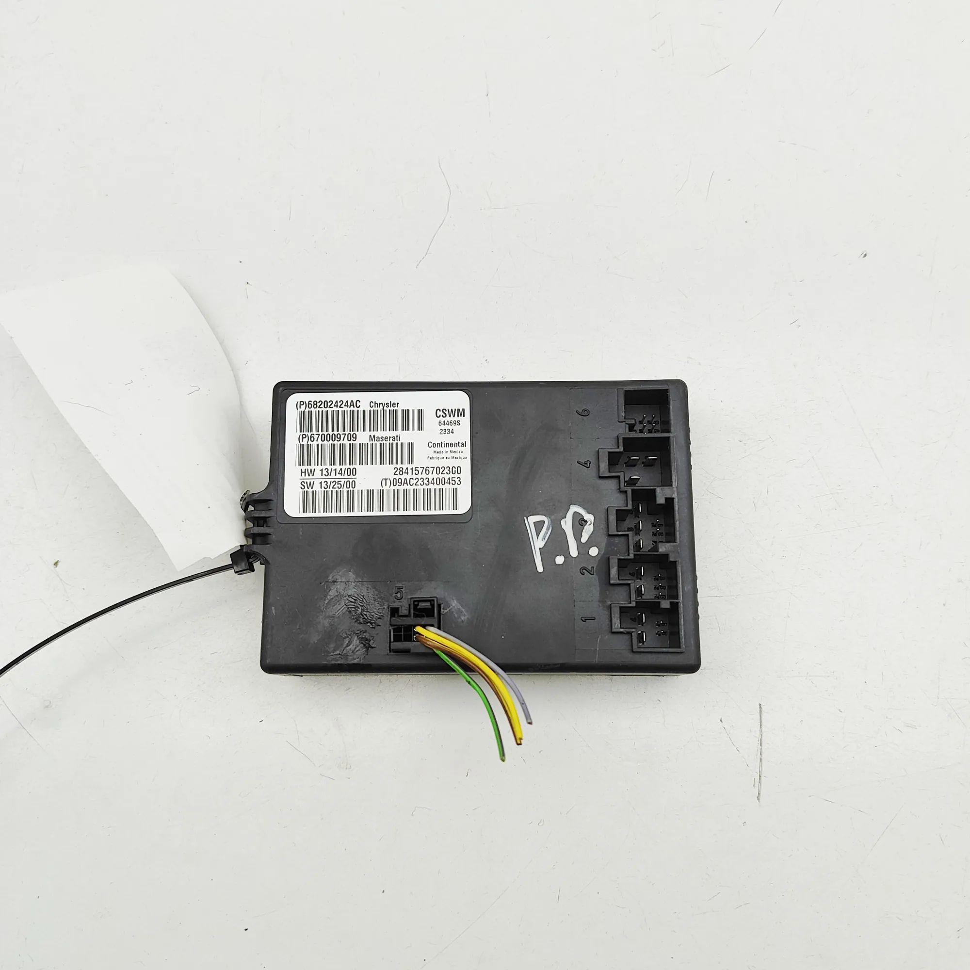 Maserati Quattroporte Front Right Seat Control Unit Front Right Seat Control Unit — MASERATI QUATTR...