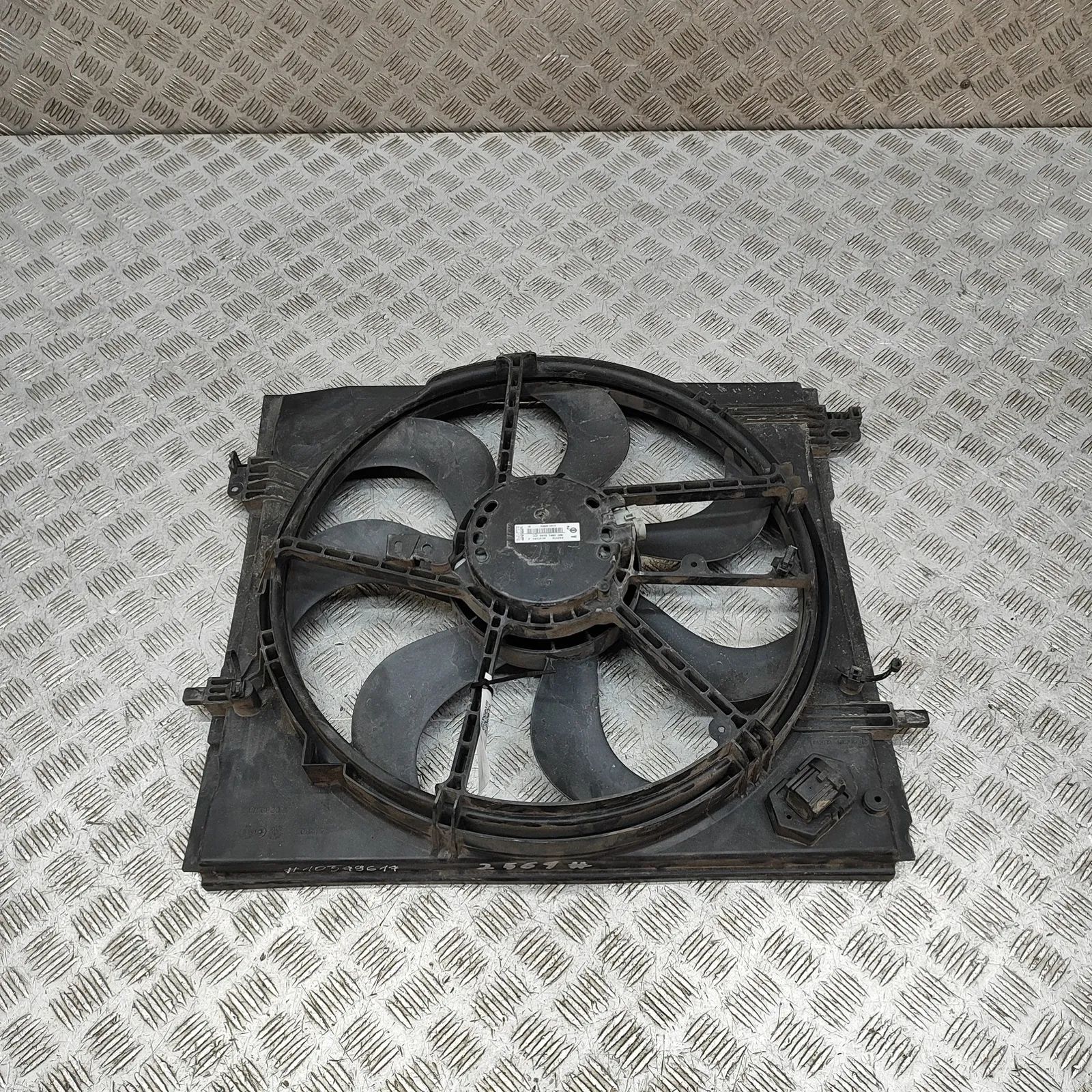 Nissan Qashqai (J11) Engine Cooling Fan Shroud Engine Cooling Fan Shroud — NISSAN QASHQAI (II ...