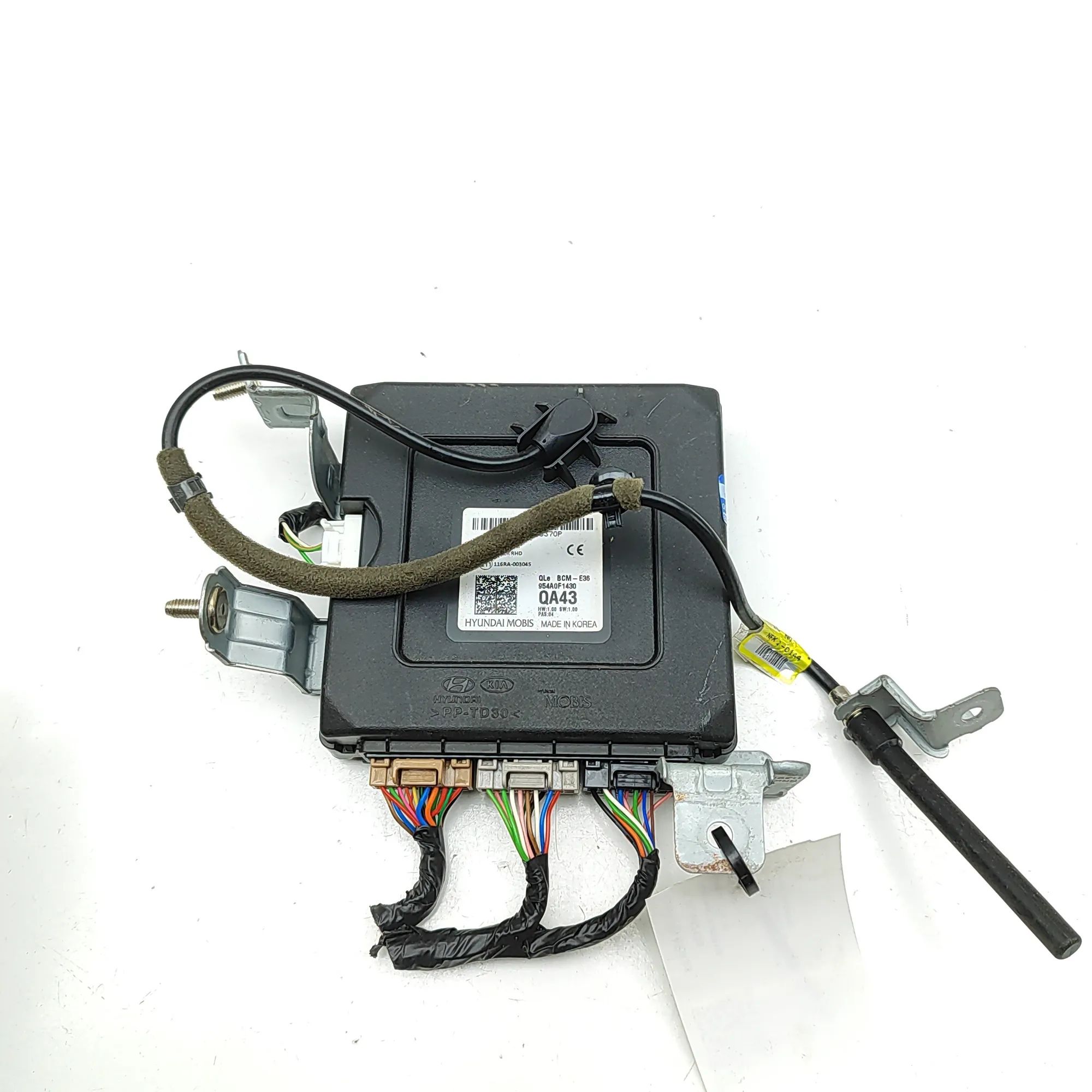 Kia Sportage Comfort Control Unit Comfort Control Unit — KIA SPORTAGE (QL) (2015-...