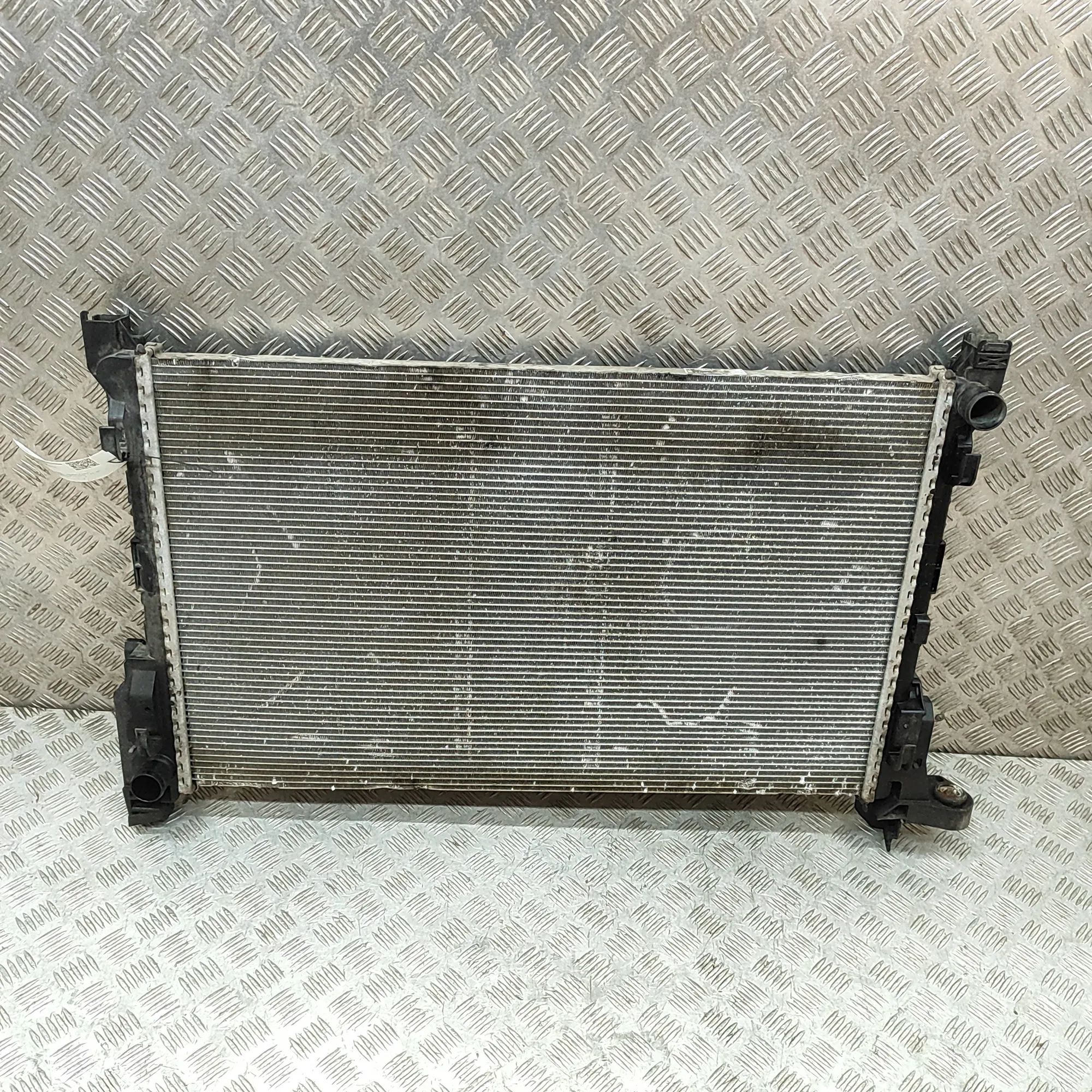 Opel Vivaro (B) Cooling Radiator Cooling Radiator — OPEL VIVARO (Van) (2014-...)...
