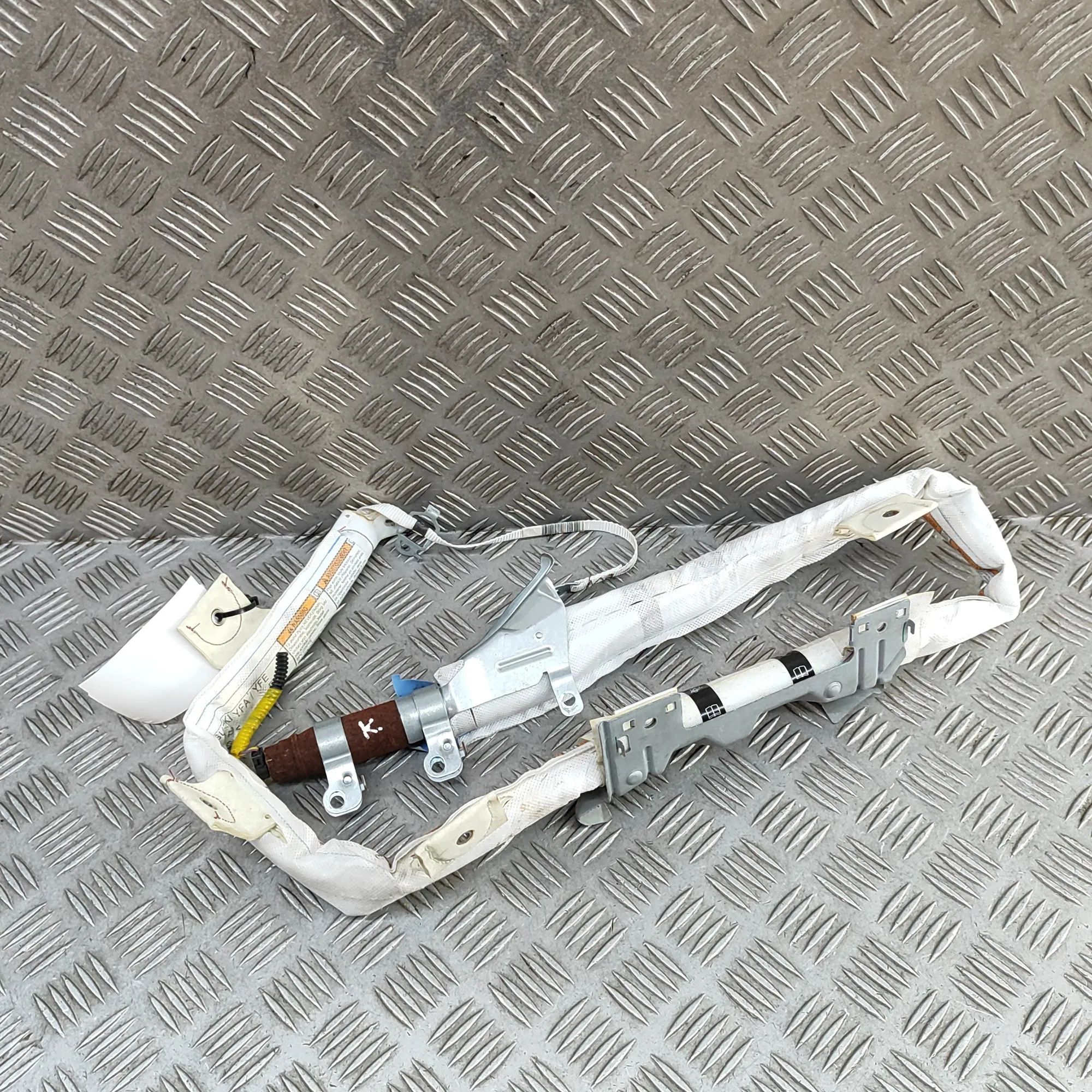 Suzuki Grand Vitara Left Side Roof Safety Curtain SRS Left Side Roof Safety Curtain SRS — SUZUKI VITA...