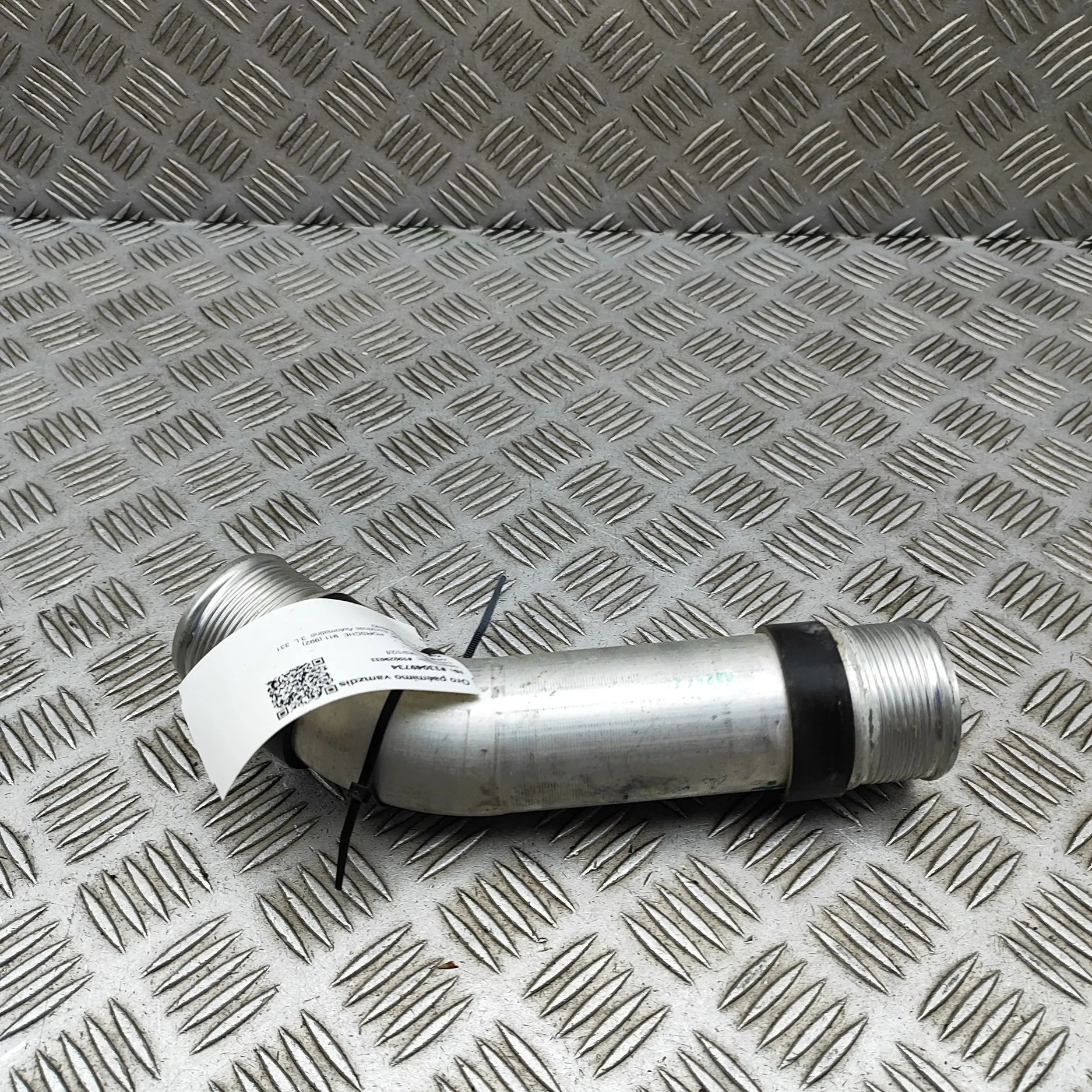 Porsche 911 (992) Intercooler Hose Pipe Intercooler Hose Pipe — PORSCHE 911 (992) (2019...