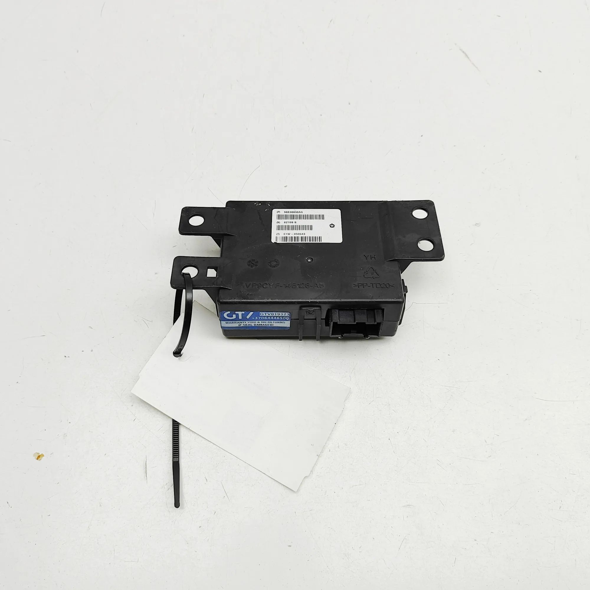 Jeep Grand Cherokee (WK) Blind Spot Control Module Blind Spot Control Module — JEEP GRAND CHEROKEE...