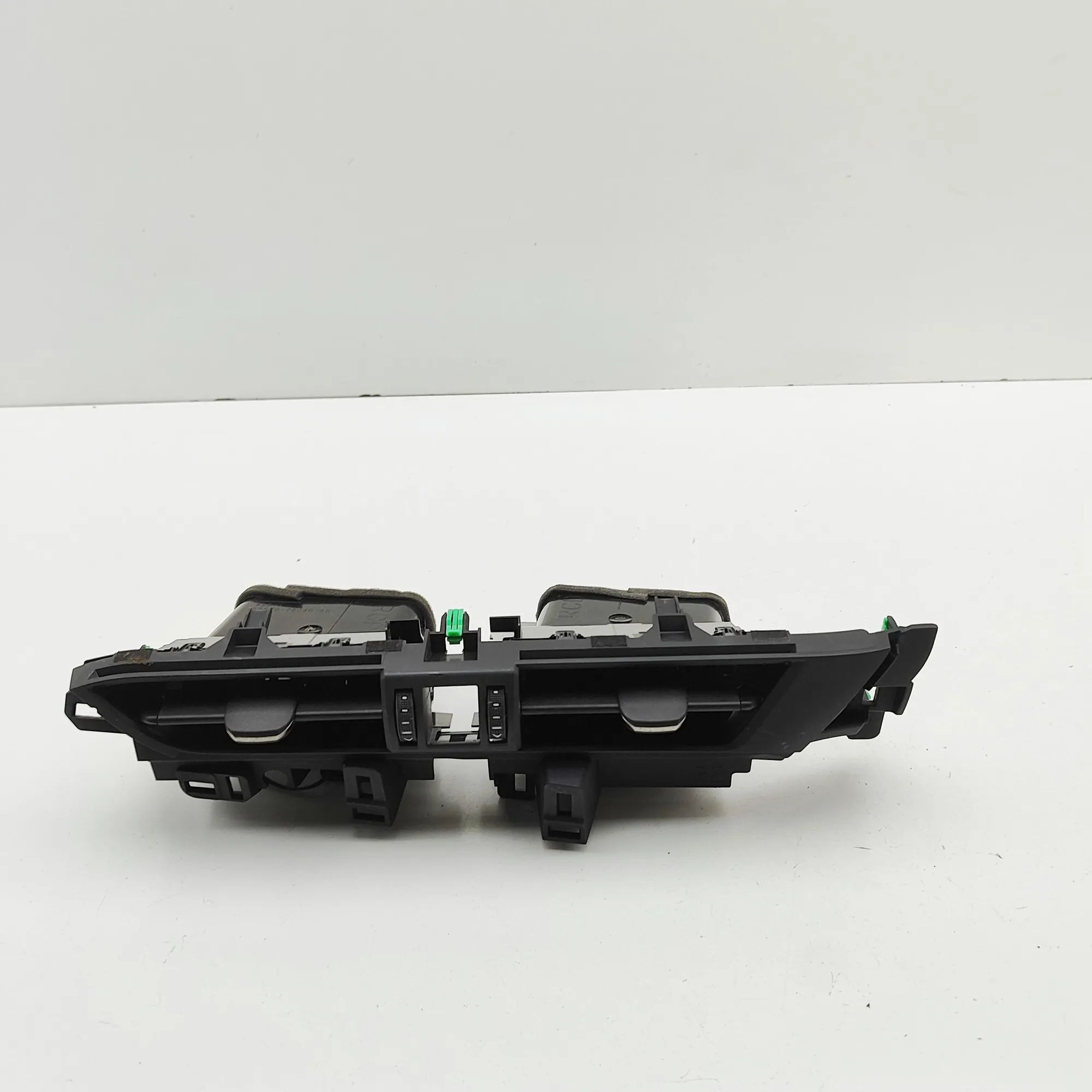 Lexus NX Dashboard Air Vents Dashboard Air Vents — LEXUS NX (II _A2_, _H2_) ...
