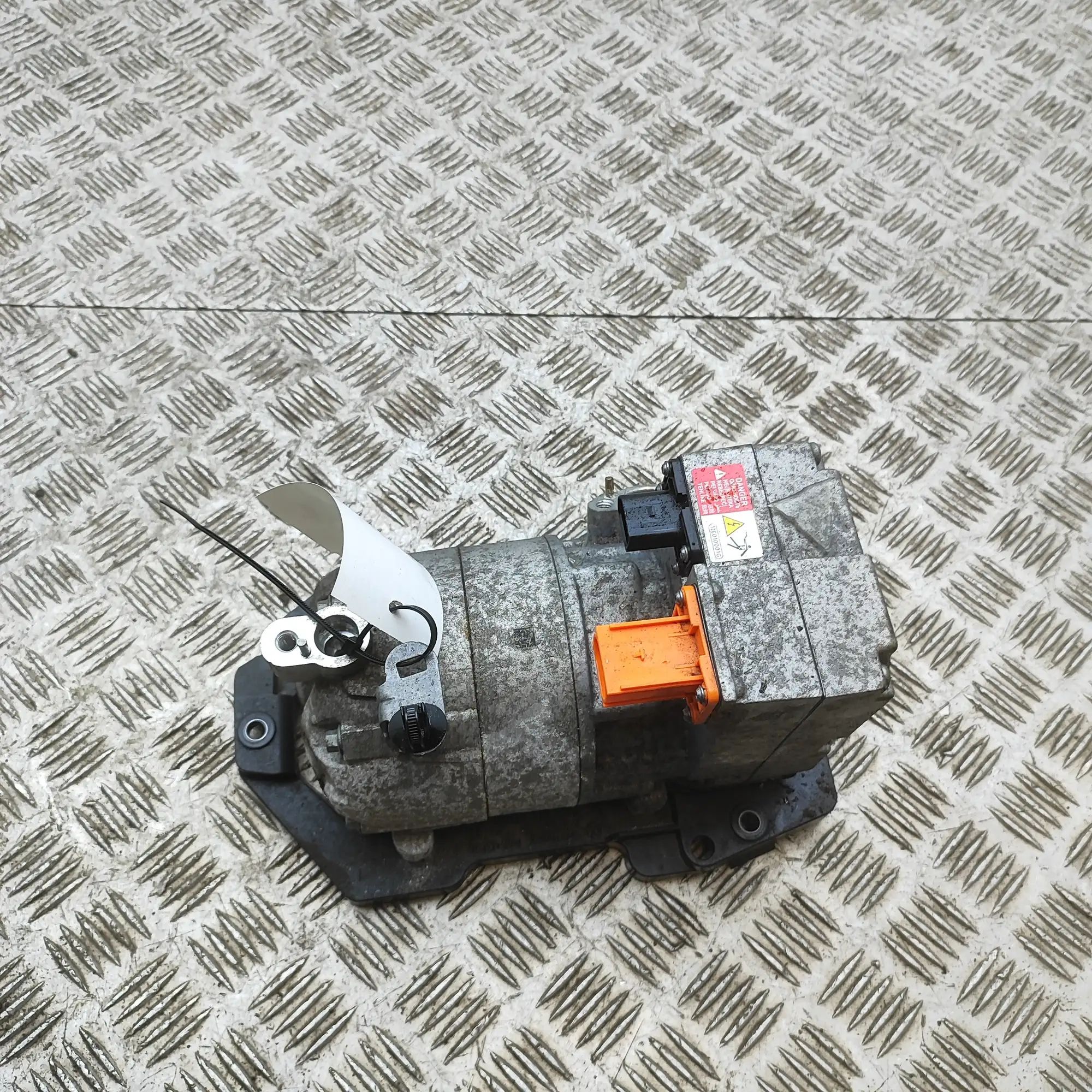 Volkswagen ID.4 Air-conditioning compressor Air-conditioning compressor — VW ID.4 (E21) (20...